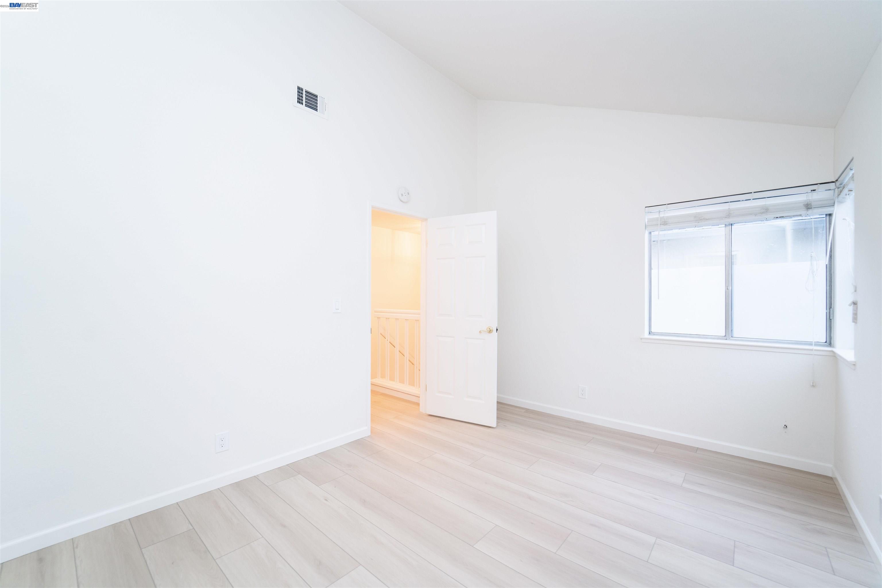 Detail Gallery Image 23 of 28 For 6156 Corte Padre, Pleasanton,  CA 94566-5883 - 3 Beds | 2/1 Baths