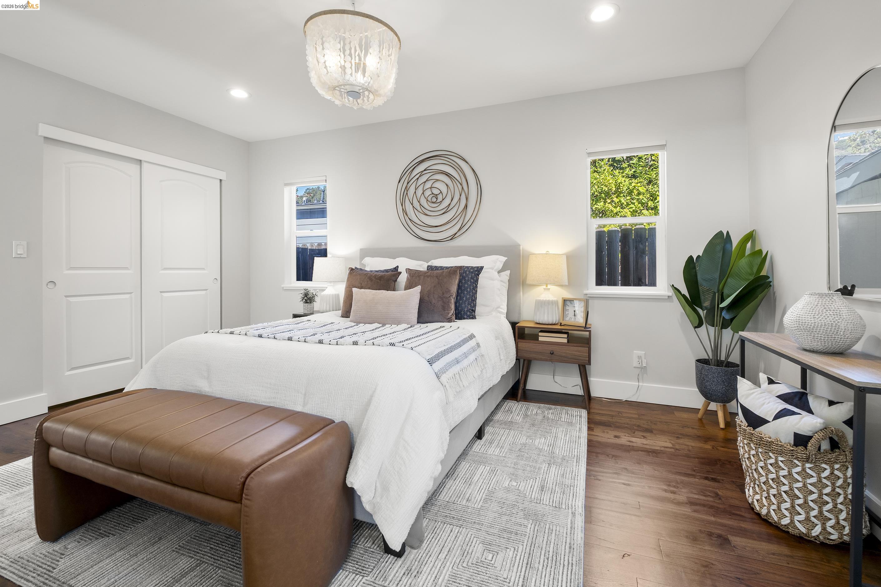 Detail Gallery Image 34 of 55 For 3920 Edgemoor Pl, Oakland,  CA 94605 - 4 Beds | 2/1 Baths