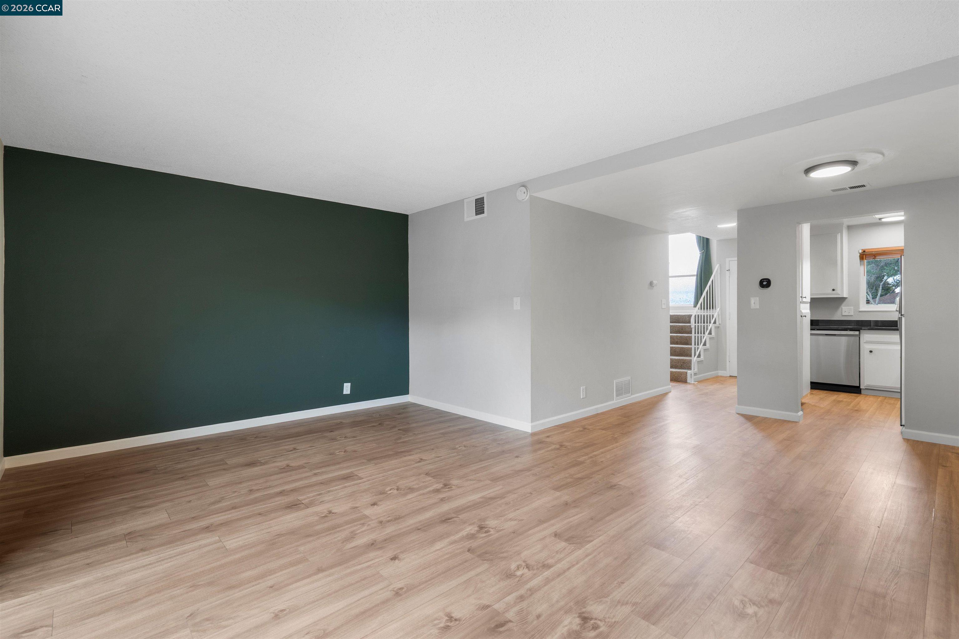 Photo #10: 41124933 Listing: Photo #10