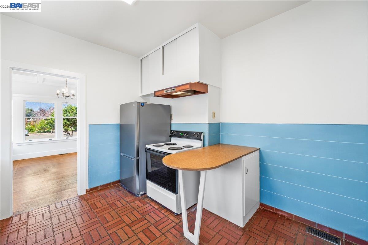 Detail Gallery Image 19 of 51 For 2463 6th St, Livermore,  CA 94550 - 3 Beds | 2 Baths