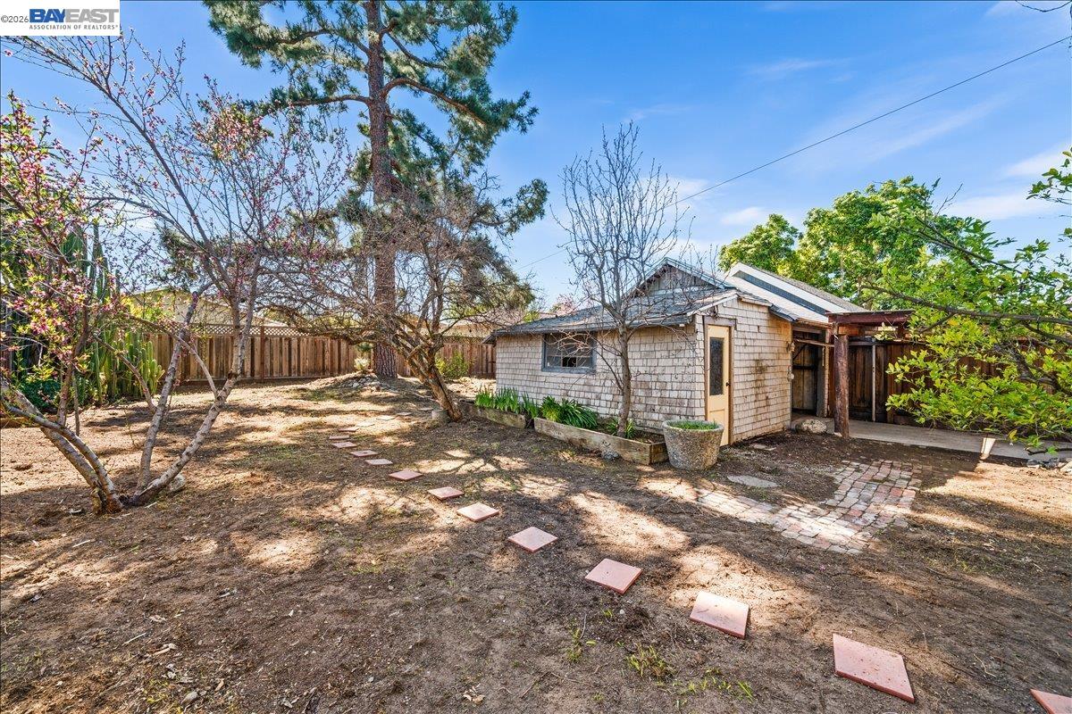 Detail Gallery Image 28 of 51 For 2463 6th St, Livermore,  CA 94550 - 3 Beds | 2 Baths