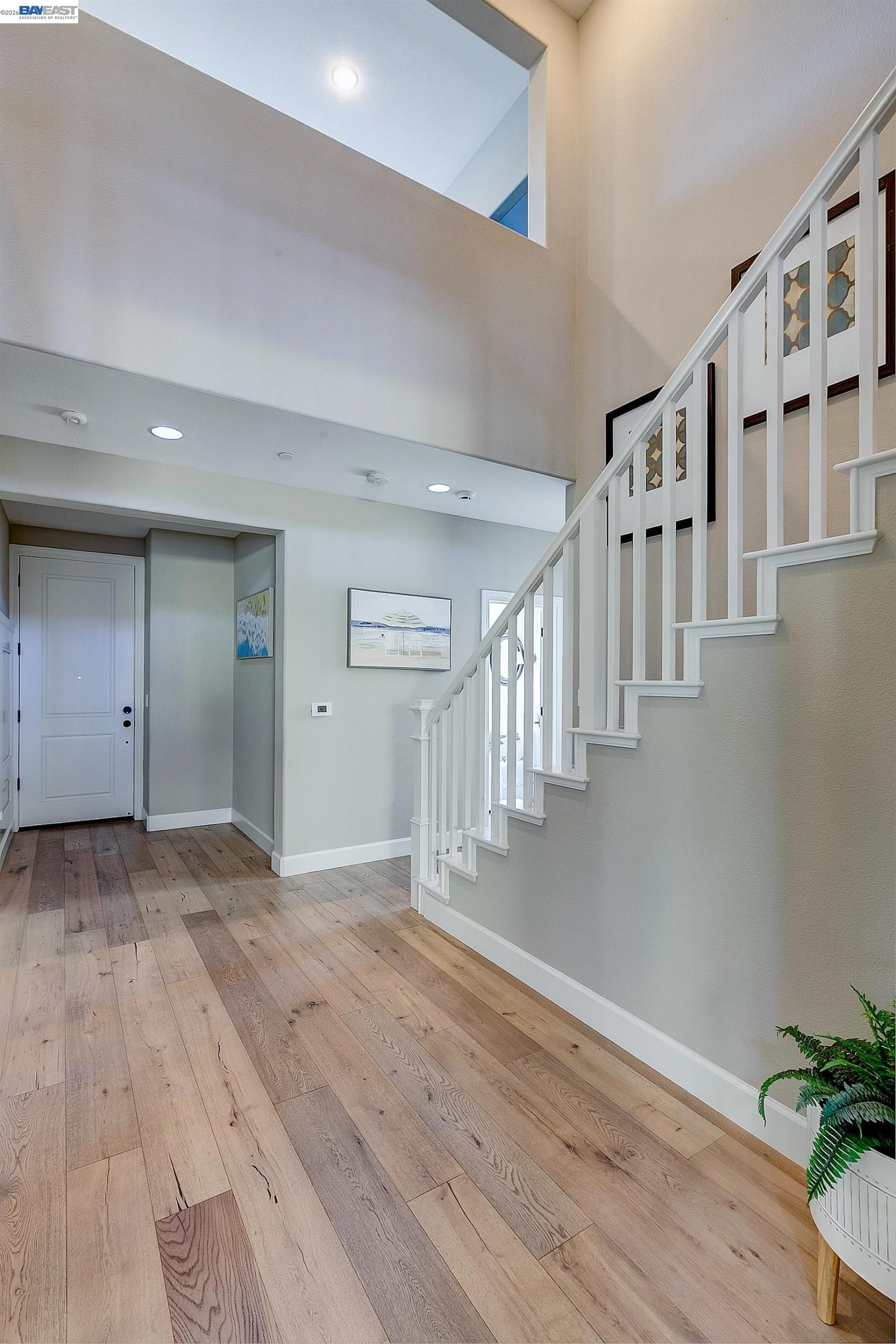 Detail Gallery Image 13 of 60 For 3956 Jordan Ranch Dr, Dublin,  CA 94568 - 5 Beds | 3 Baths