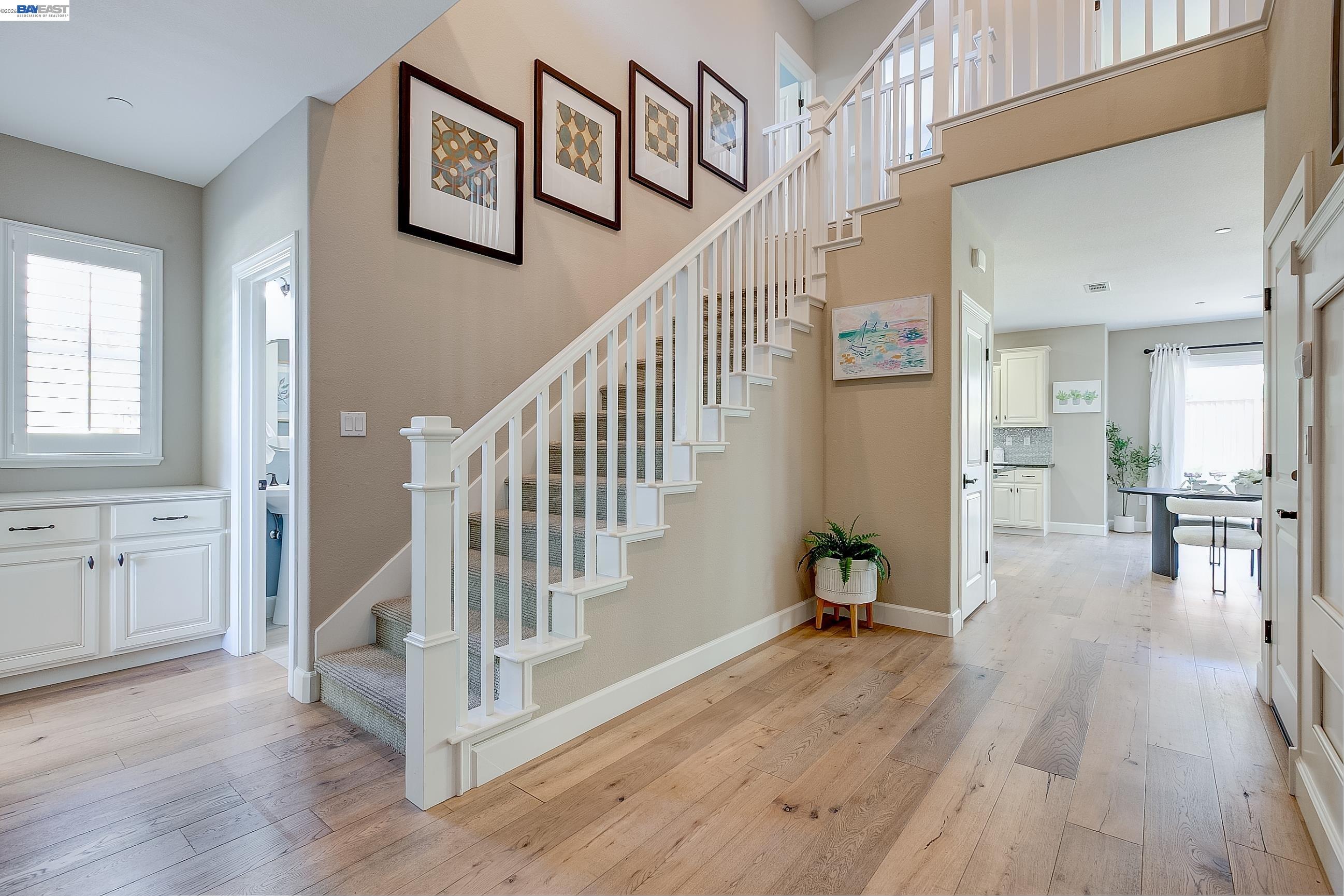 Detail Gallery Image 15 of 60 For 3956 Jordan Ranch Dr, Dublin,  CA 94568 - 5 Beds | 3 Baths