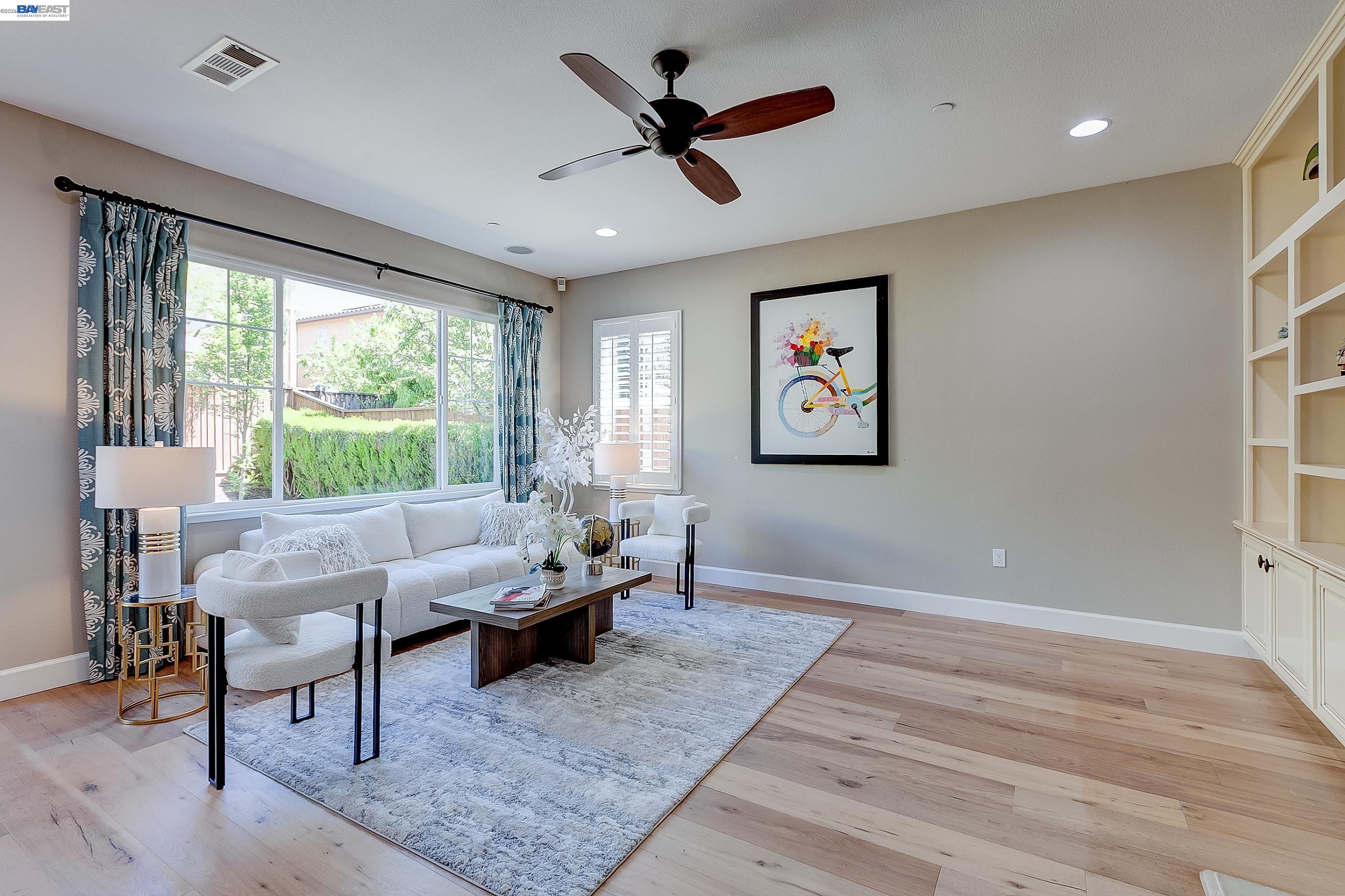 Detail Gallery Image 20 of 60 For 3956 Jordan Ranch Dr, Dublin,  CA 94568 - 5 Beds | 3 Baths