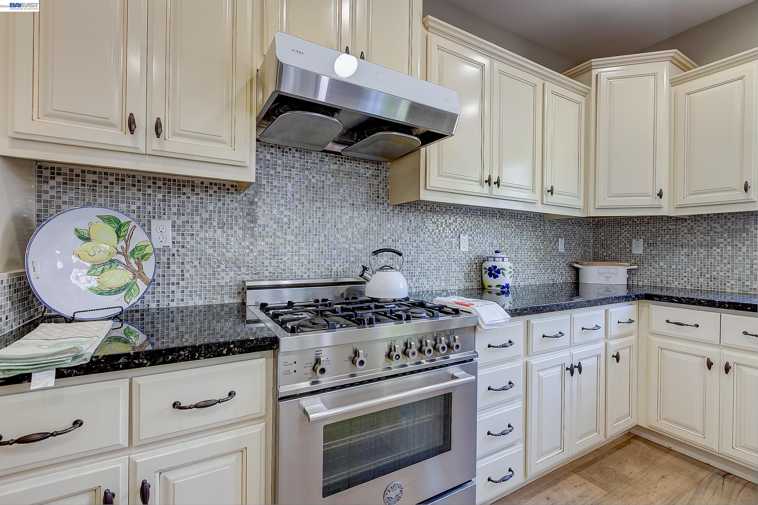 Detail Gallery Image 34 of 60 For 3956 Jordan Ranch Dr, Dublin,  CA 94568 - 5 Beds | 3 Baths