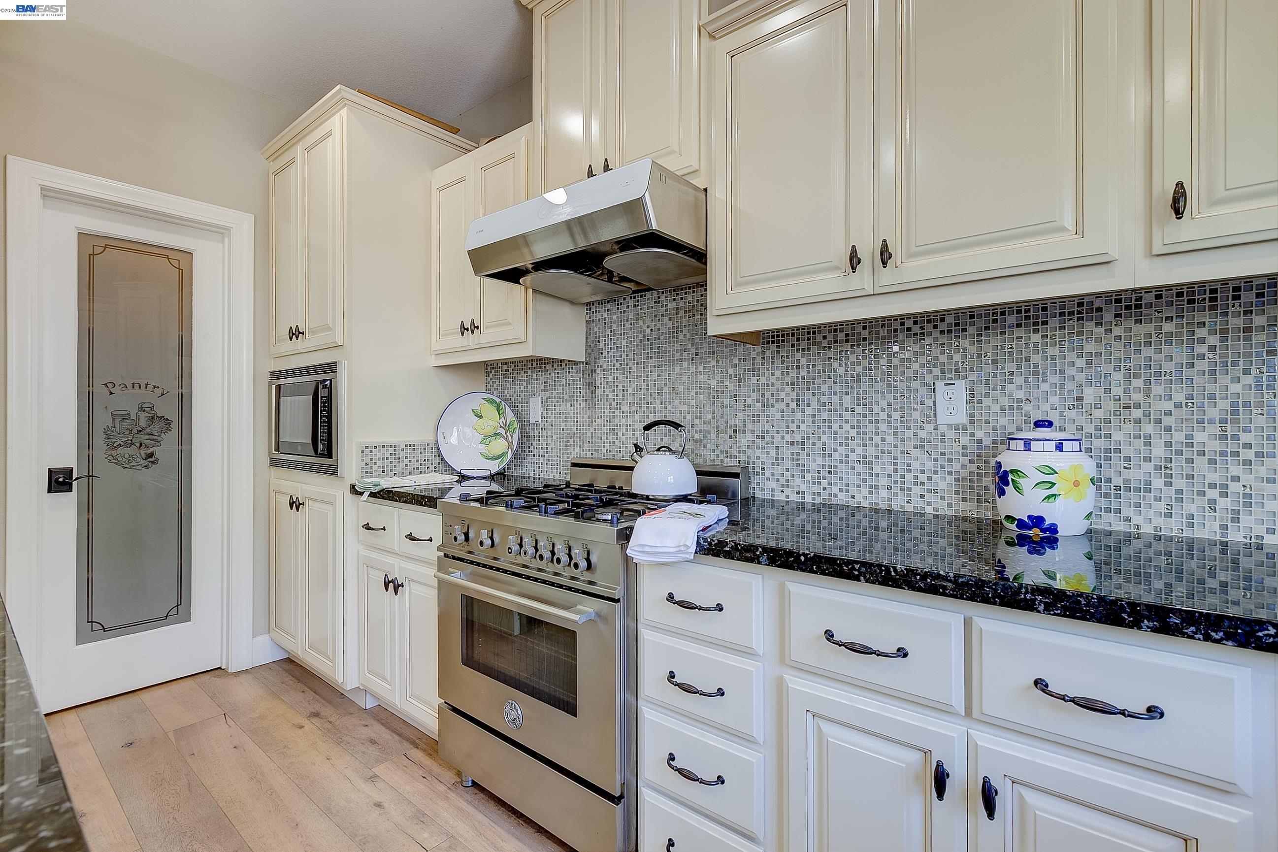 Detail Gallery Image 37 of 60 For 3956 Jordan Ranch Dr, Dublin,  CA 94568 - 5 Beds | 3 Baths