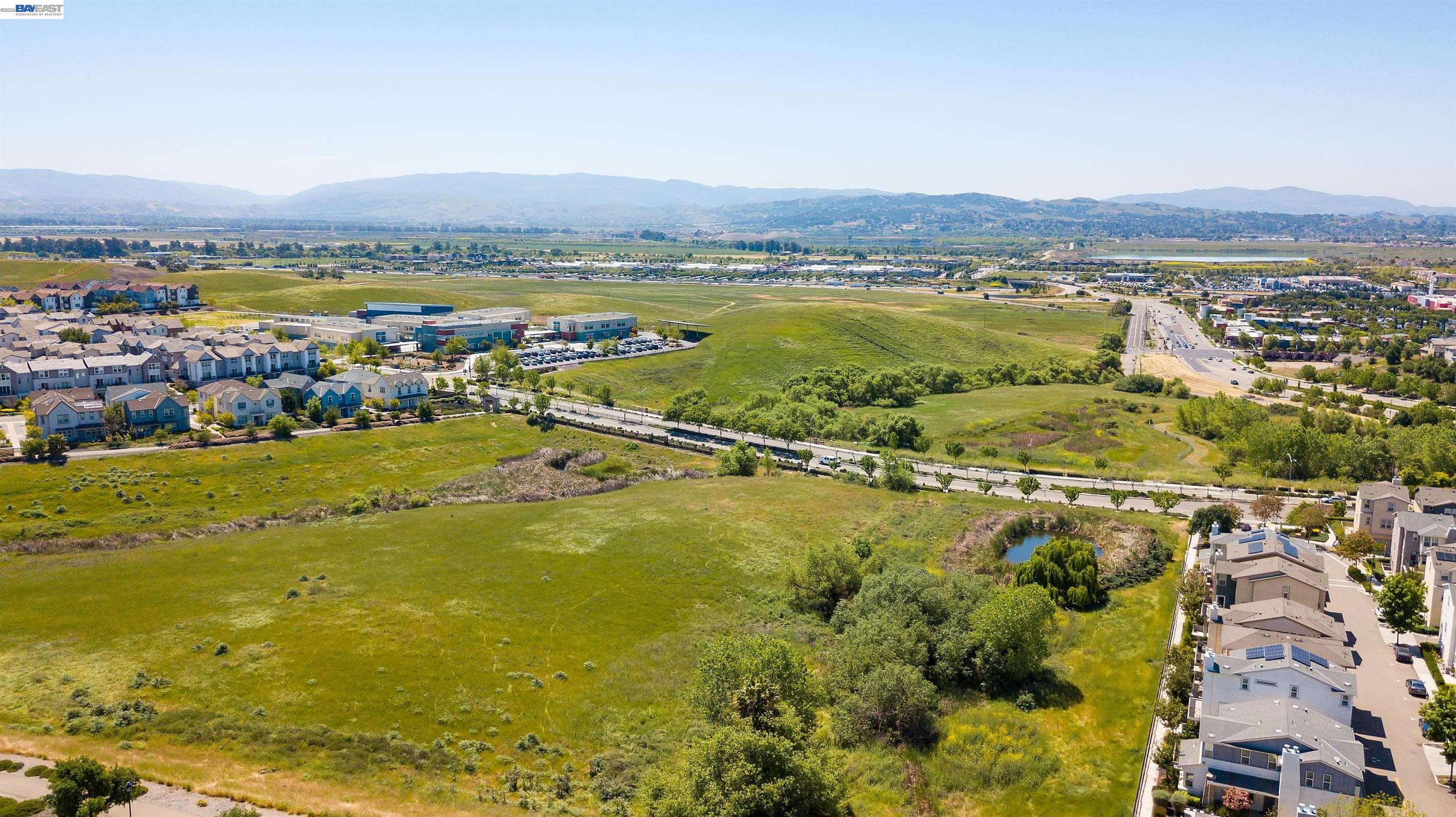 Detail Gallery Image 5 of 60 For 3956 Jordan Ranch Dr, Dublin,  CA 94568 - 5 Beds | 3 Baths