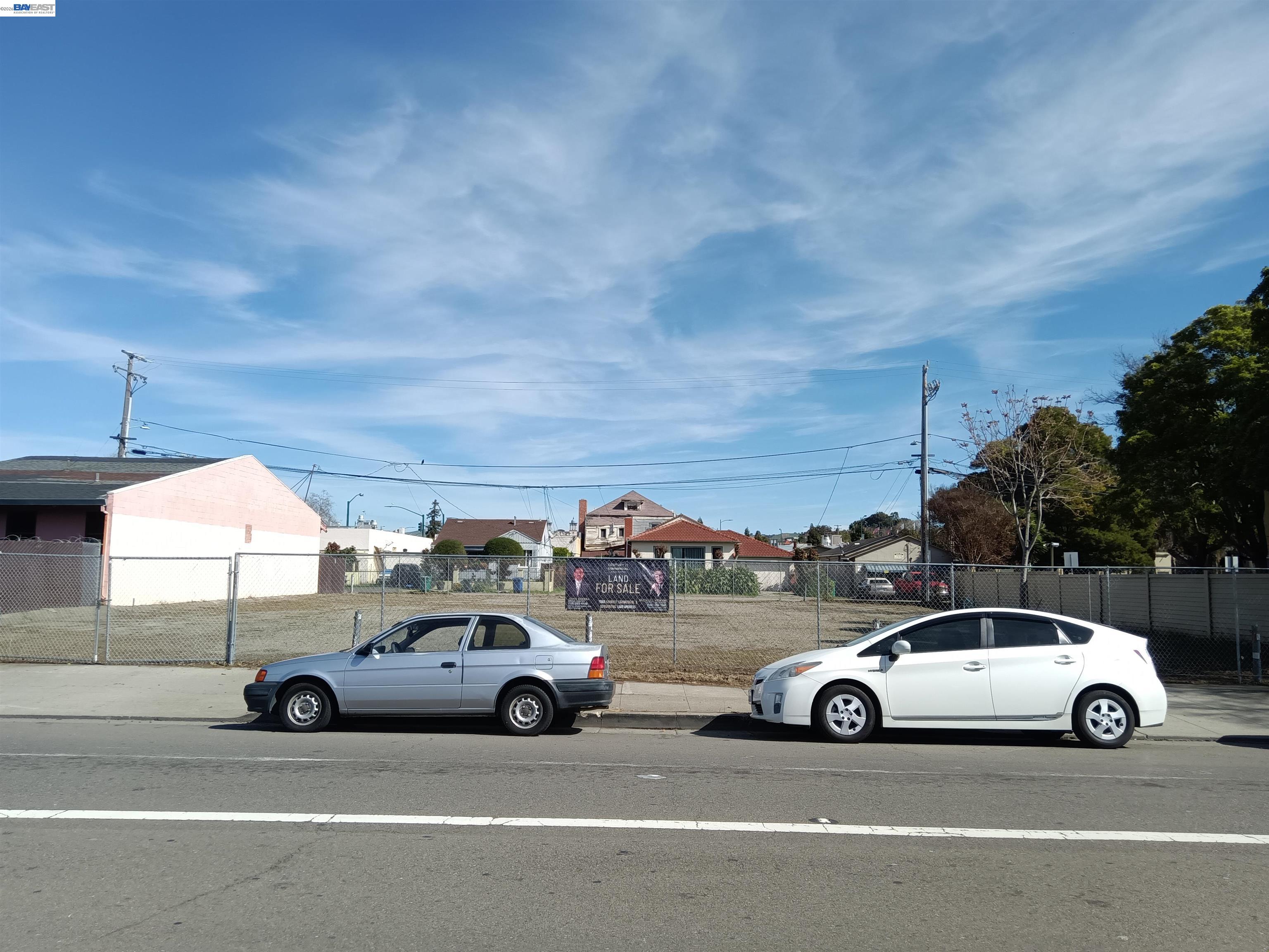 Detail Gallery Image 3 of 8 For 22836 Watkins St, Hayward,  CA 94541 - – Beds | – Baths