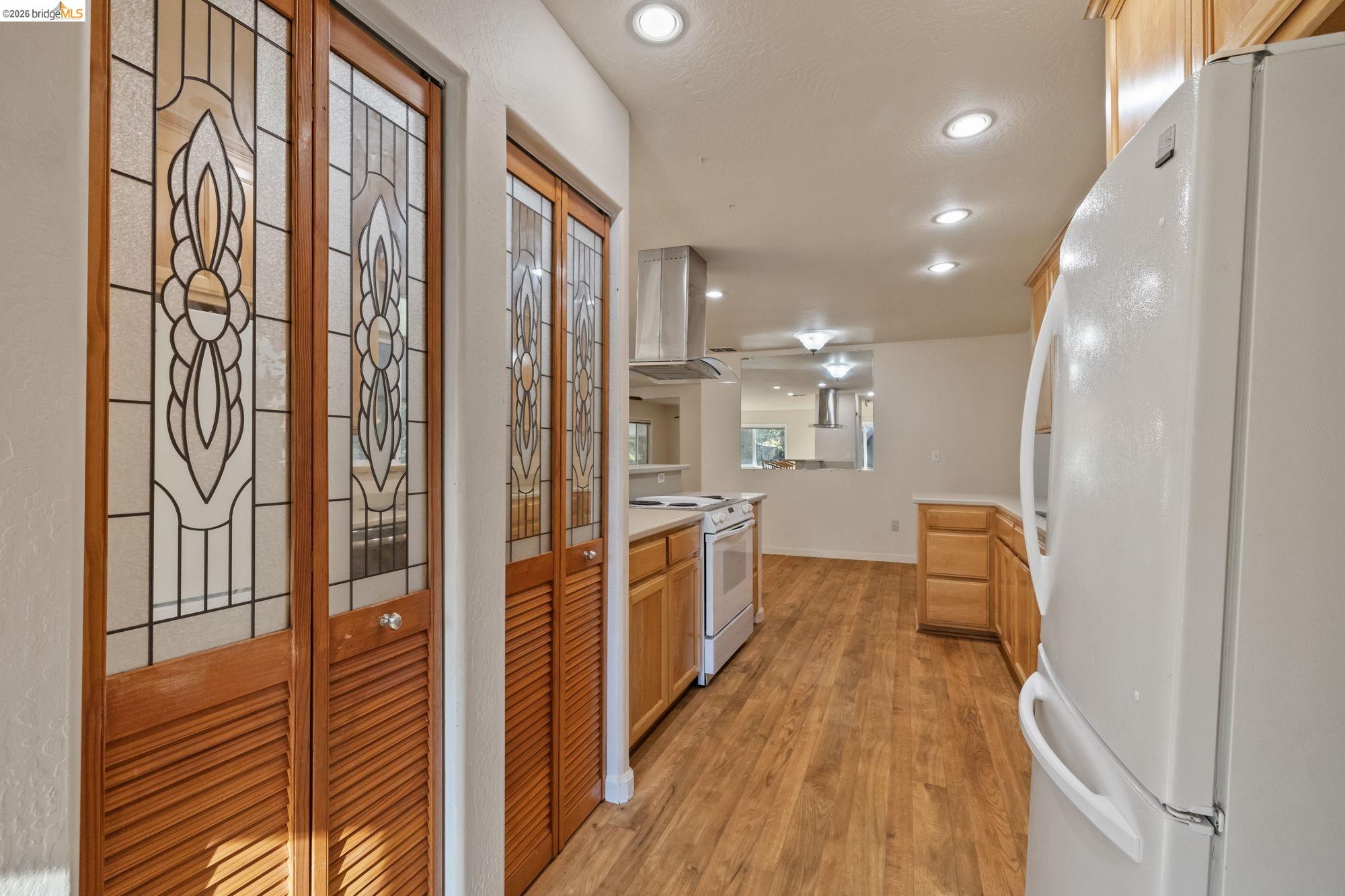 Detail Gallery Image 8 of 31 For 13904 Tuolumne Rd, Sonora,  CA 95370 - 2 Beds | 2 Baths