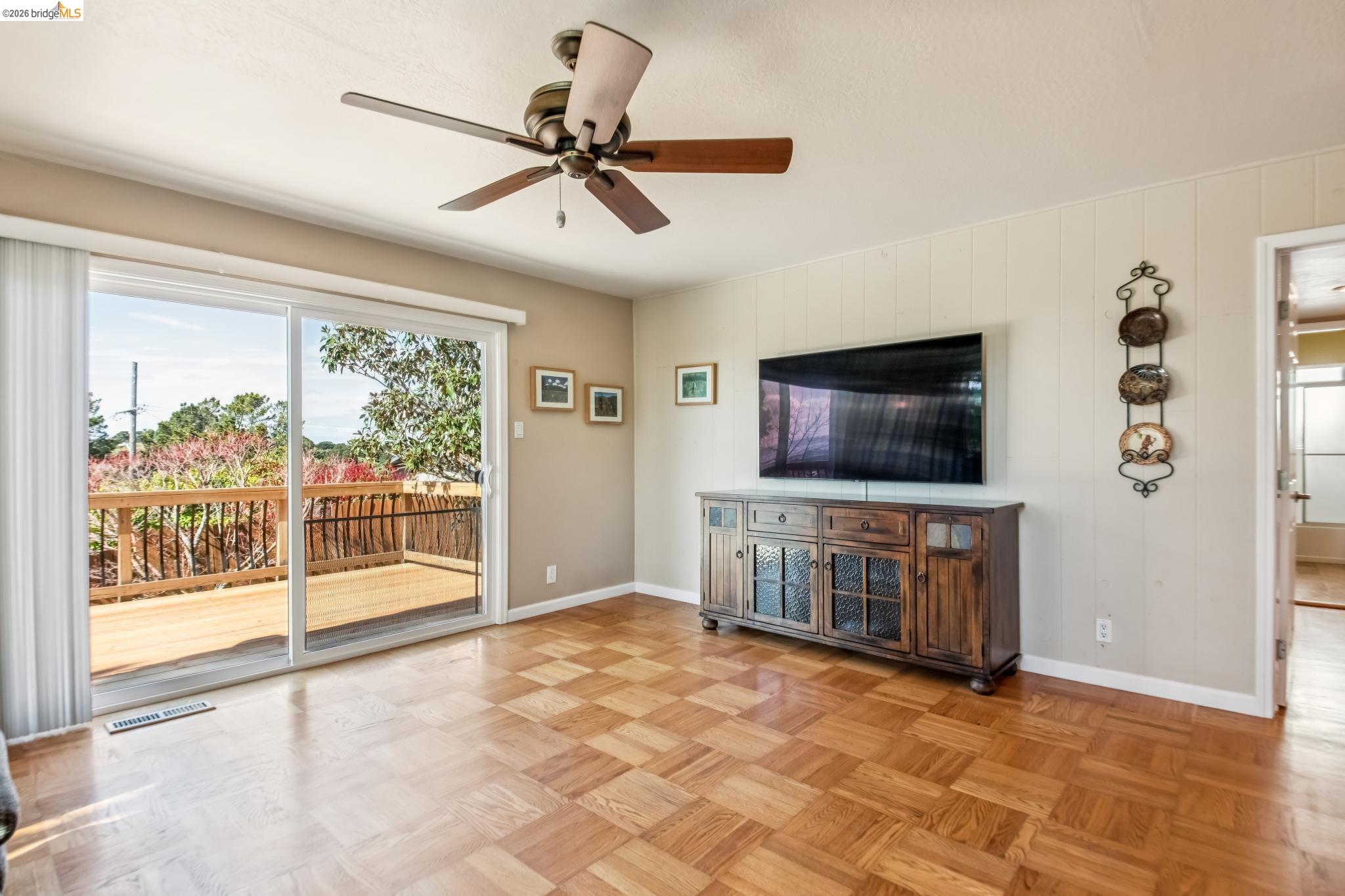 Detail Gallery Image 23 of 51 For 11023 Cameron Ave, Oakland,  CA 94605 - 3 Beds | 2 Baths