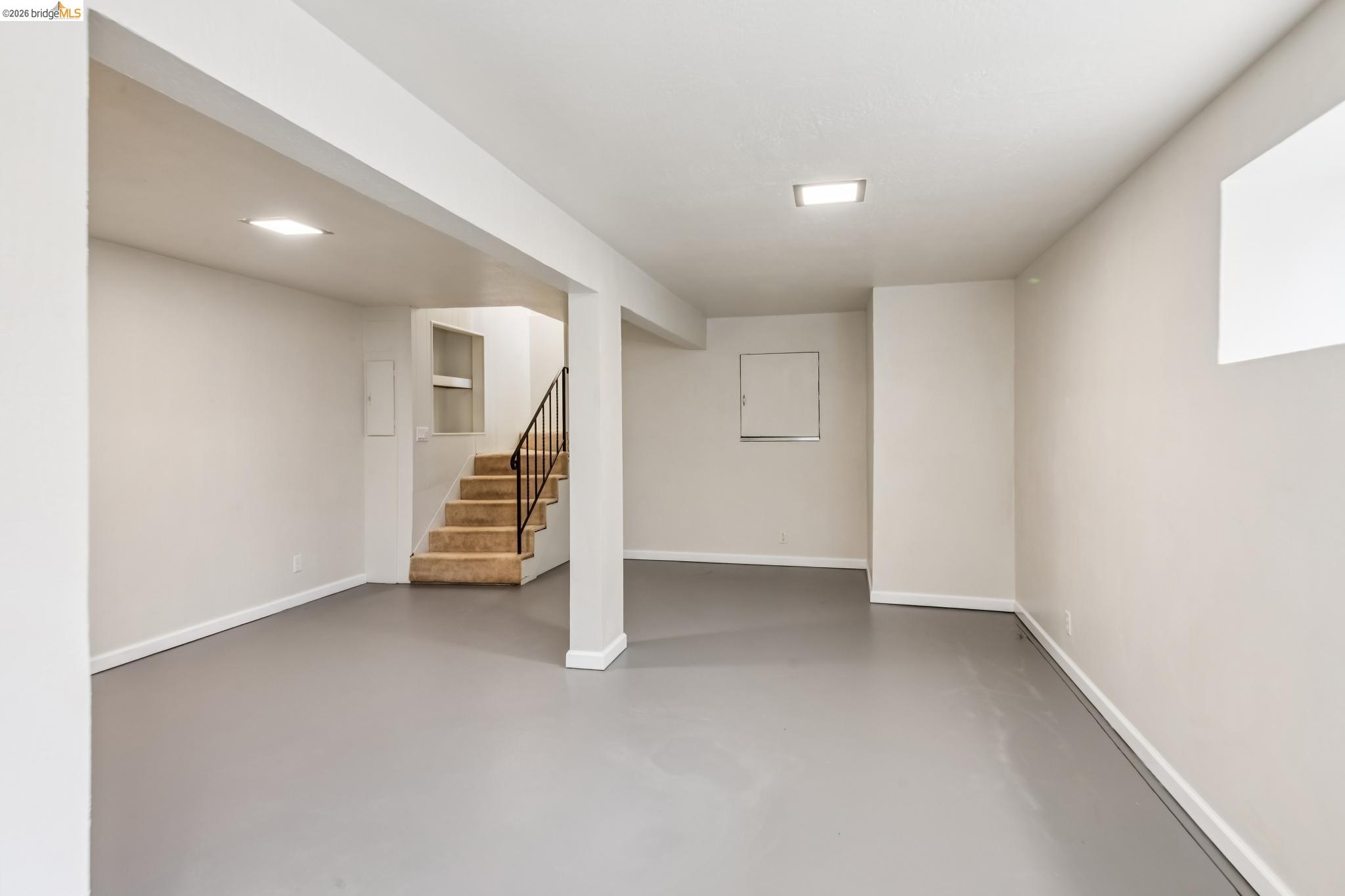 Detail Gallery Image 38 of 51 For 11023 Cameron Ave, Oakland,  CA 94605 - 3 Beds | 2 Baths