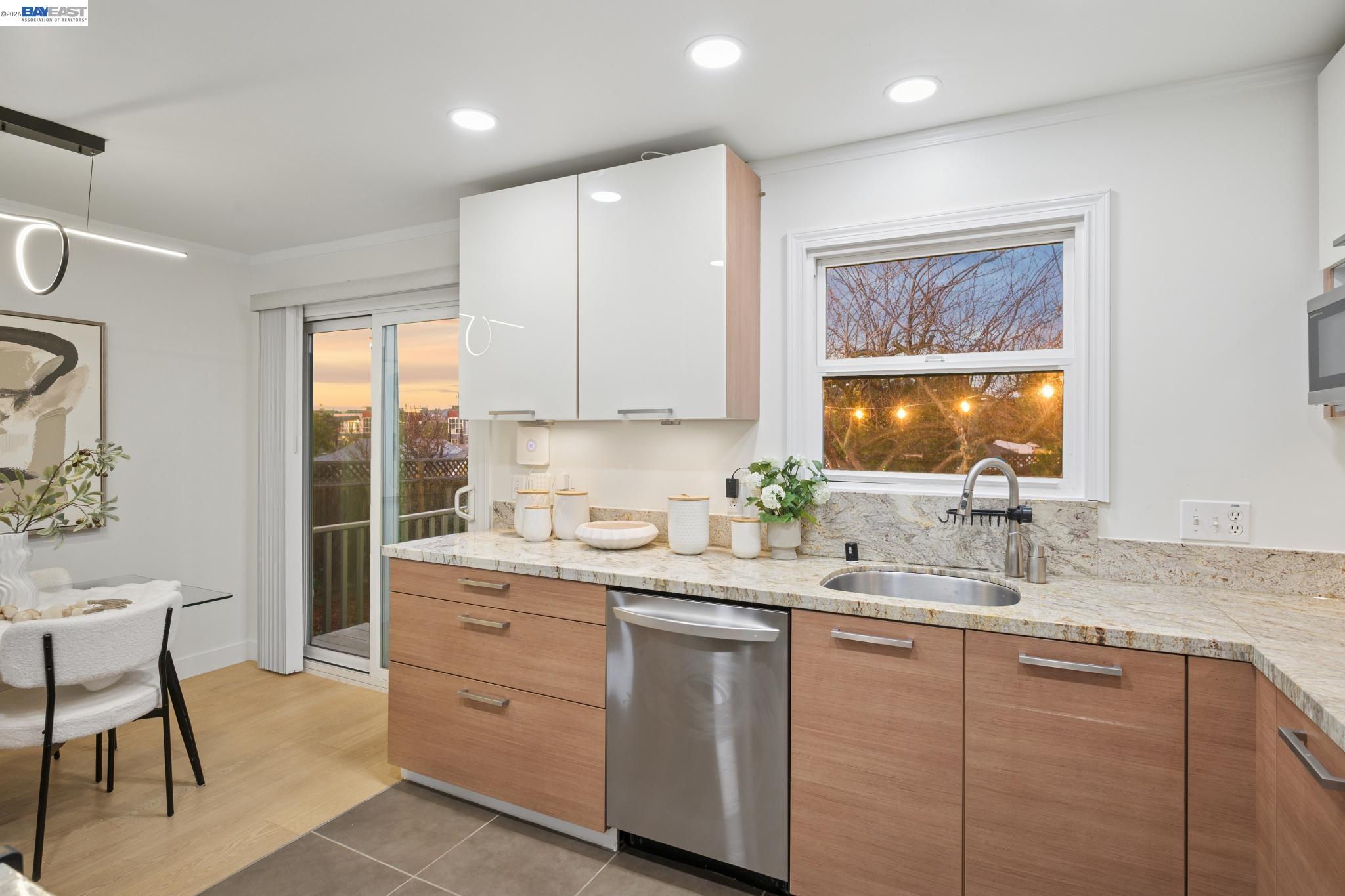 Detail Gallery Image 15 of 55 For 2690 Watson St, Castro Valley,  CA 94546 - 3 Beds | 1 Baths