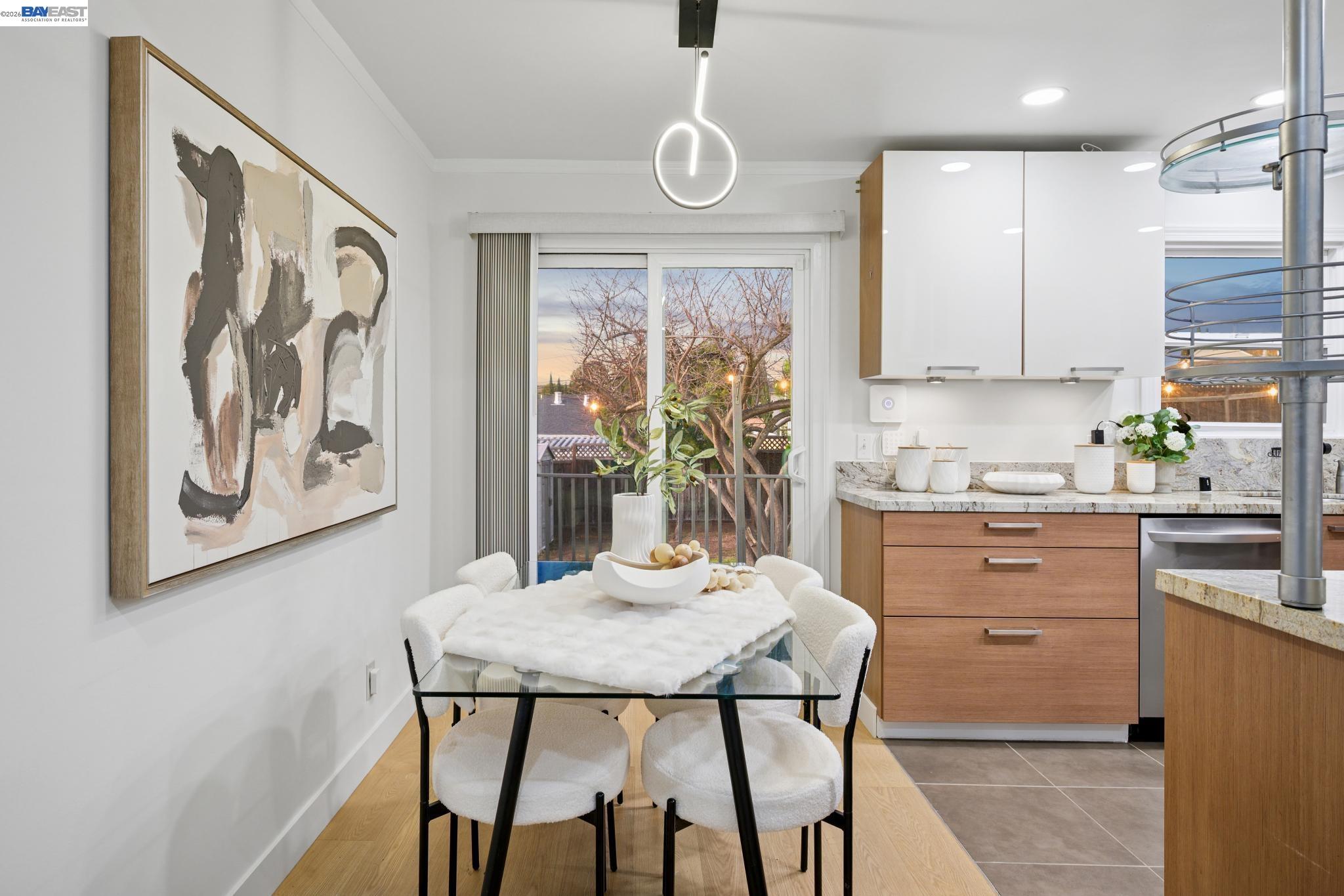 Detail Gallery Image 16 of 55 For 2690 Watson St, Castro Valley,  CA 94546 - 3 Beds | 1 Baths