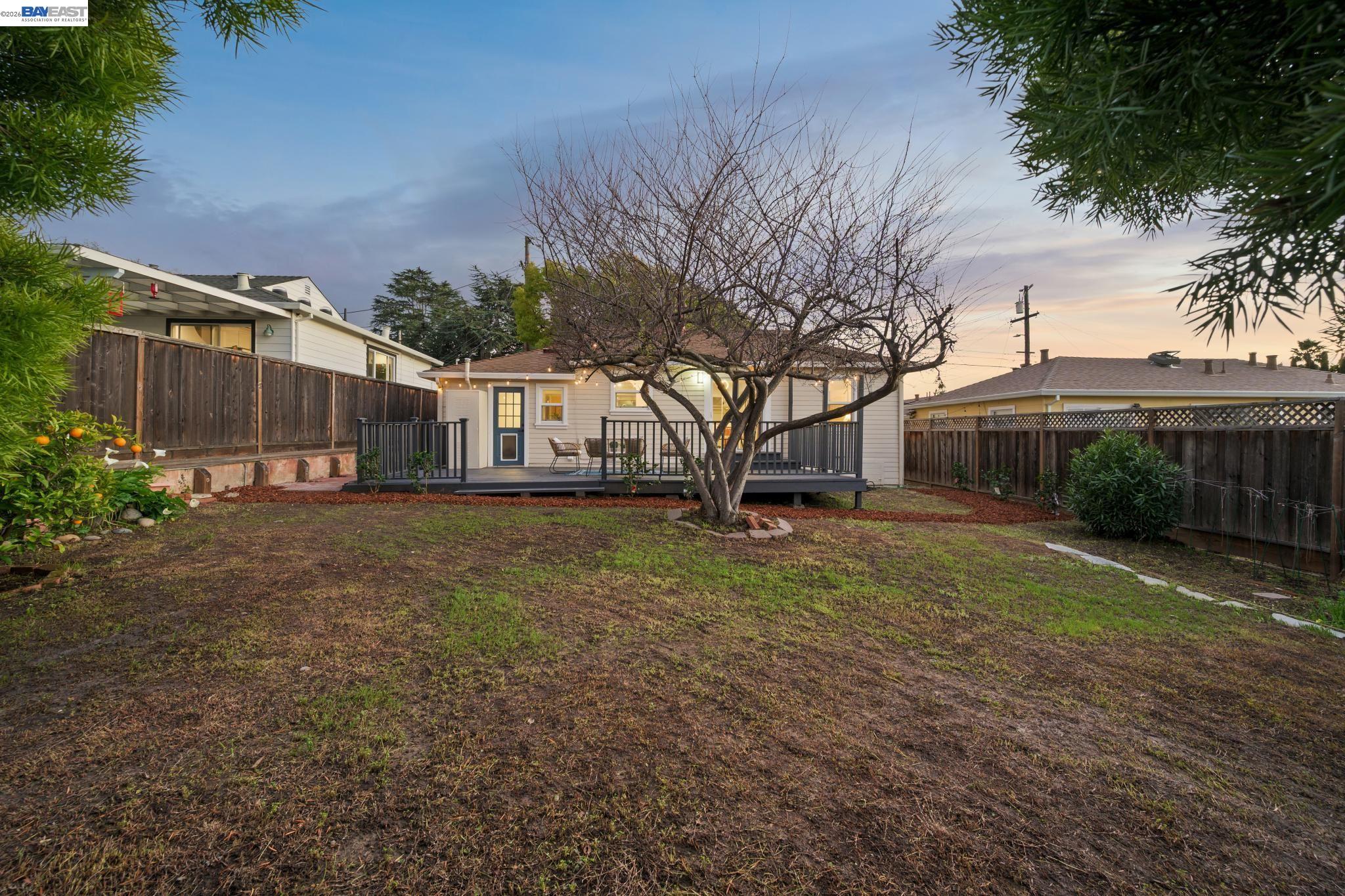 Detail Gallery Image 41 of 55 For 2690 Watson St, Castro Valley,  CA 94546 - 3 Beds | 1 Baths