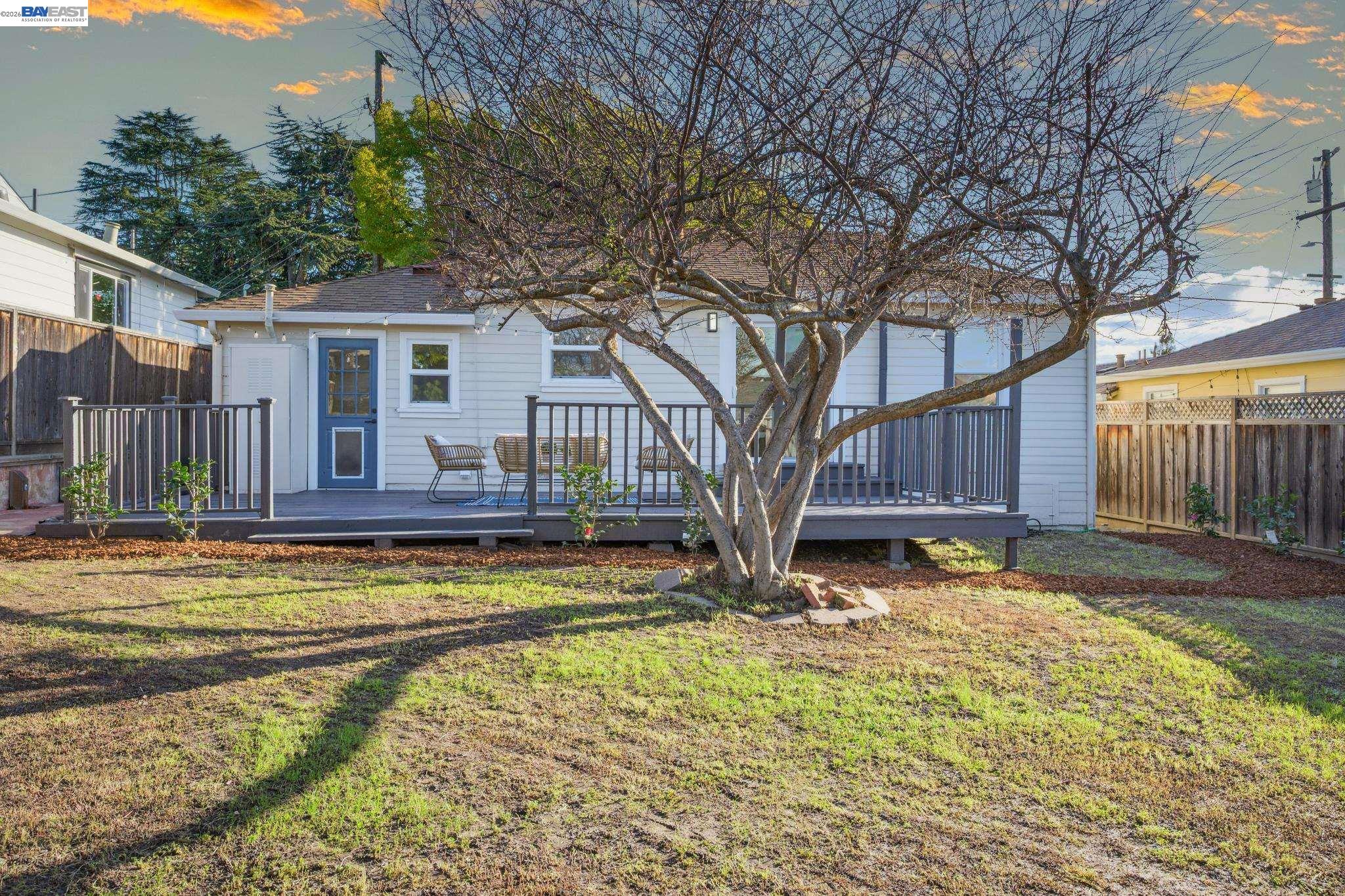 Detail Gallery Image 46 of 55 For 2690 Watson St, Castro Valley,  CA 94546 - 3 Beds | 1 Baths