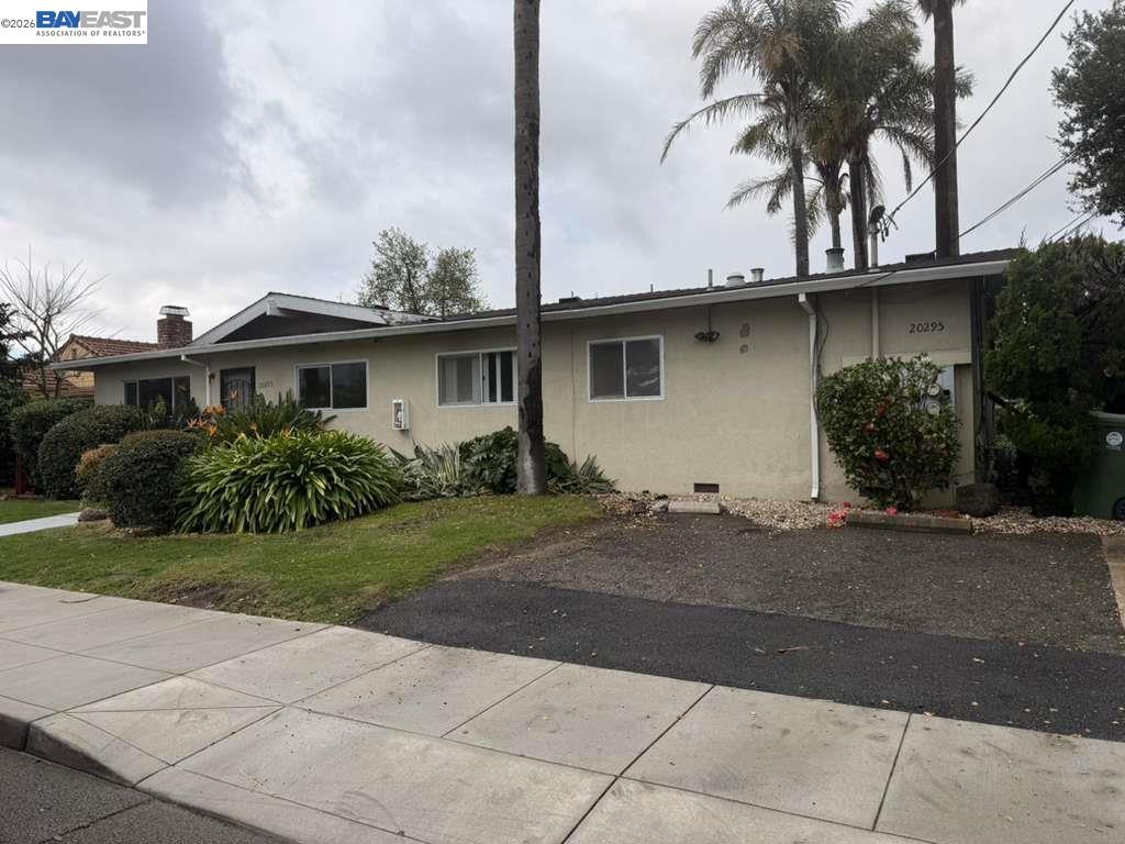 Detail Gallery Image 2 of 11 For 20293 Anita Ave #1,  Castro Valley,  CA 94546 - 3 Beds | 2 Baths