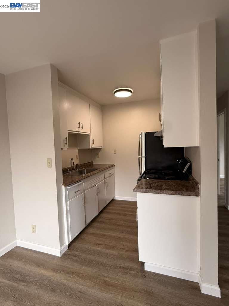 Detail Gallery Image 4 of 11 For 20293 Anita Ave #1,  Castro Valley,  CA 94546 - 3 Beds | 2 Baths