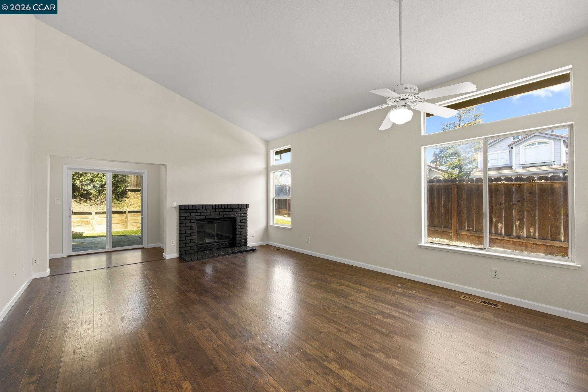 Detail Gallery Image 16 of 52 For 4221 Merced Circle, Antioch,  CA 94531 - 4 Beds | 3 Baths