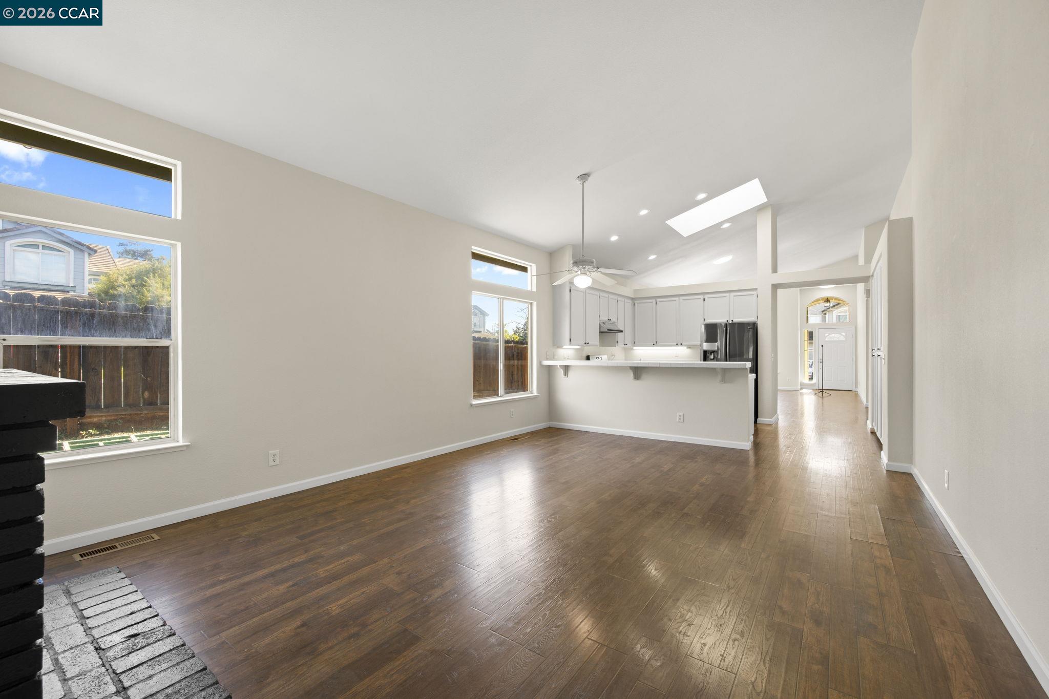 Detail Gallery Image 17 of 52 For 4221 Merced Circle, Antioch,  CA 94531 - 4 Beds | 3 Baths