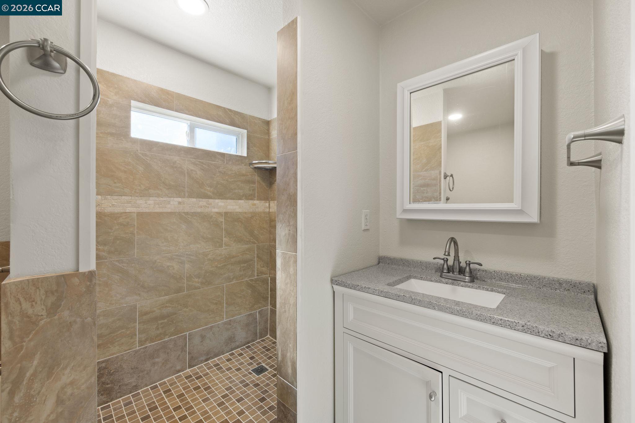 Detail Gallery Image 27 of 52 For 4221 Merced Circle, Antioch,  CA 94531 - 4 Beds | 3 Baths