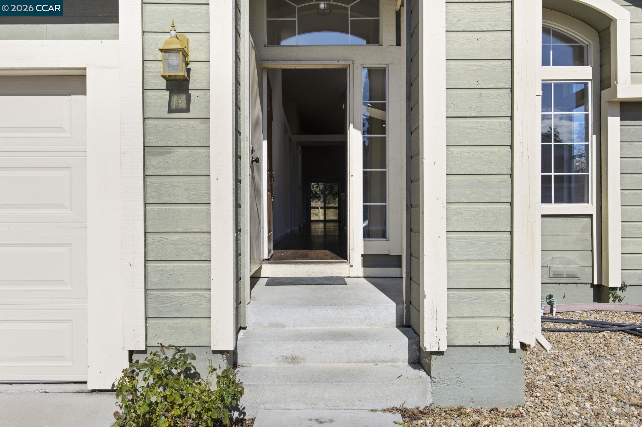 Detail Gallery Image 5 of 52 For 4221 Merced Circle, Antioch,  CA 94531 - 4 Beds | 3 Baths