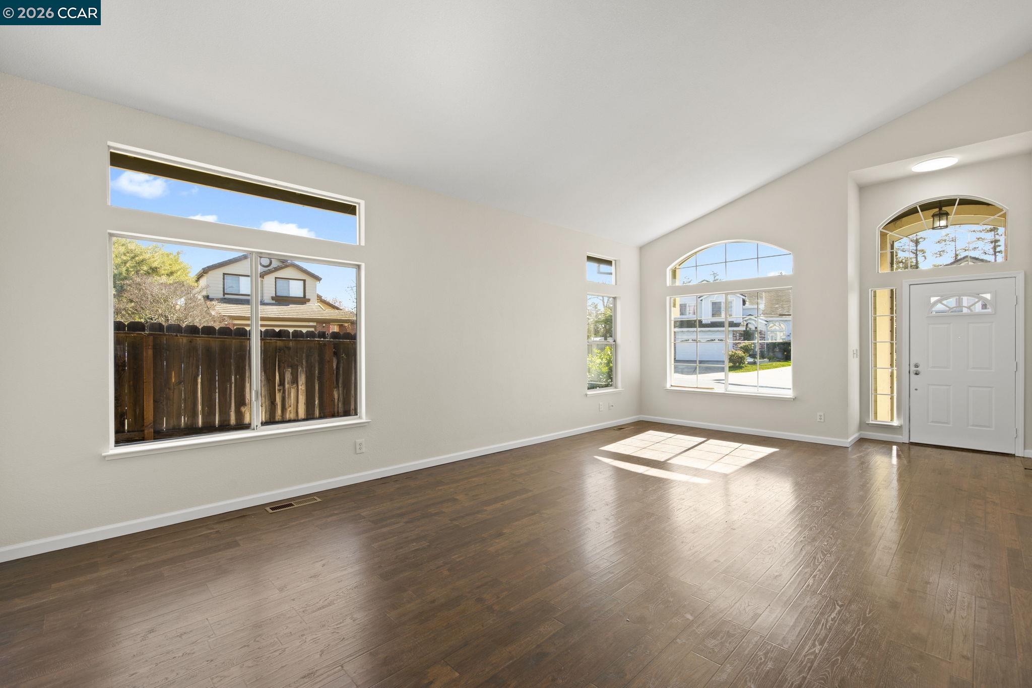 Detail Gallery Image 6 of 52 For 4221 Merced Circle, Antioch,  CA 94531 - 4 Beds | 3 Baths