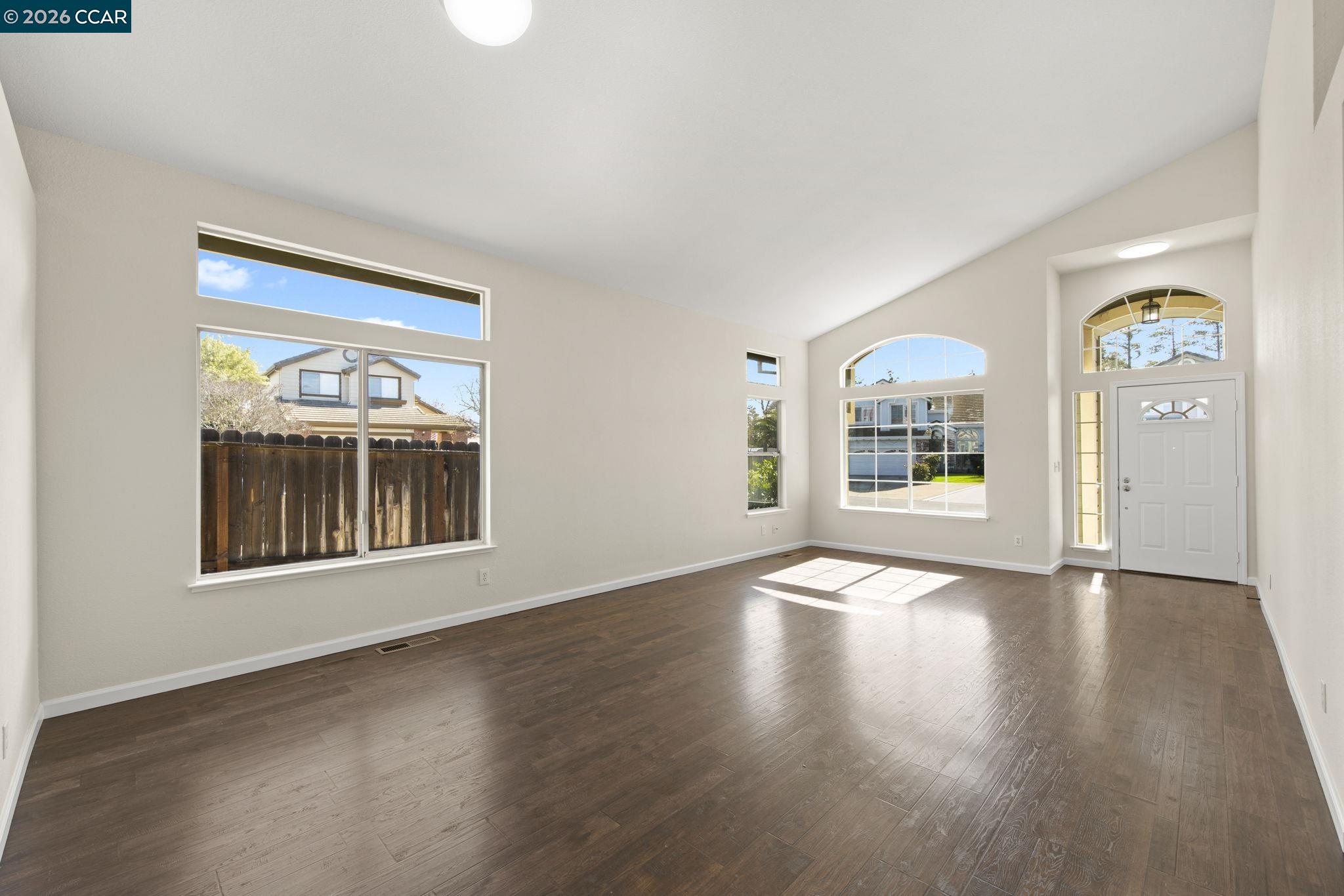 Detail Gallery Image 7 of 52 For 4221 Merced Circle, Antioch,  CA 94531 - 4 Beds | 3 Baths