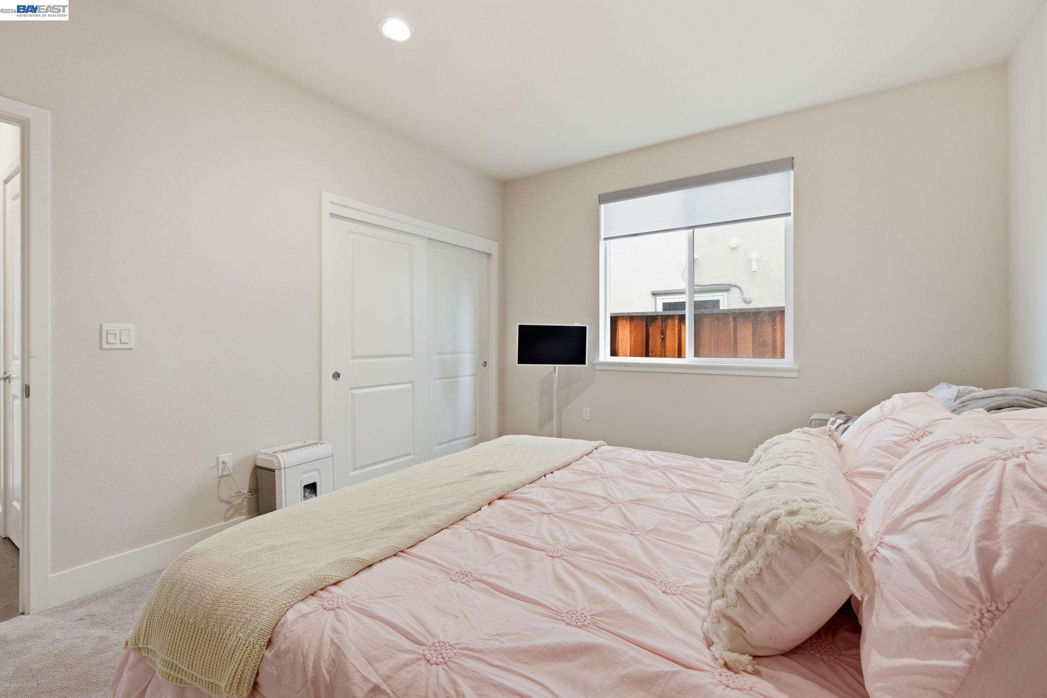 Detail Gallery Image 11 of 39 For 5444 Gray Pine Way, Antioch,  CA 94531 - 4 Beds | 3/1 Baths