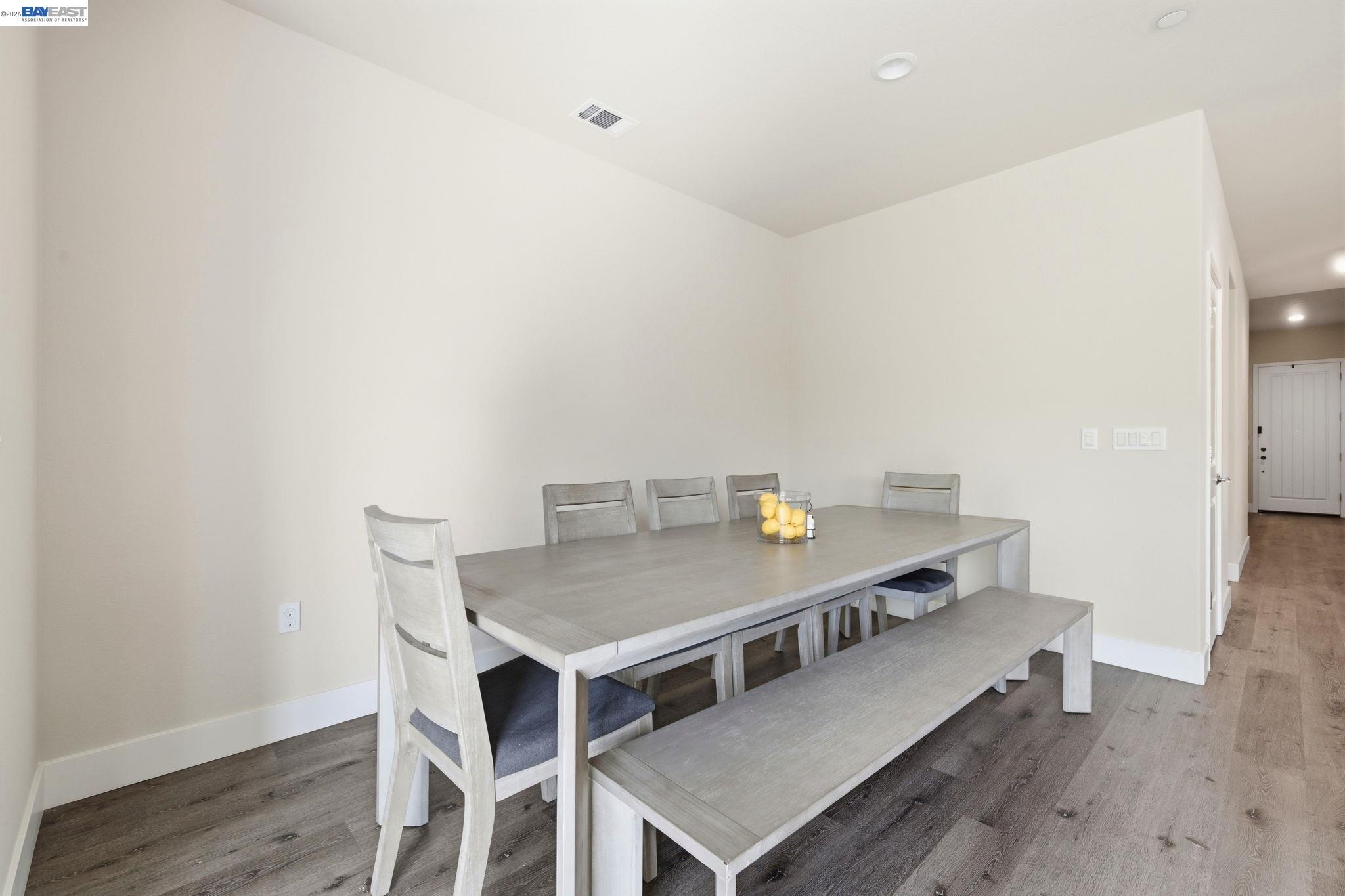 Detail Gallery Image 21 of 39 For 5444 Gray Pine Way, Antioch,  CA 94531 - 4 Beds | 3/1 Baths