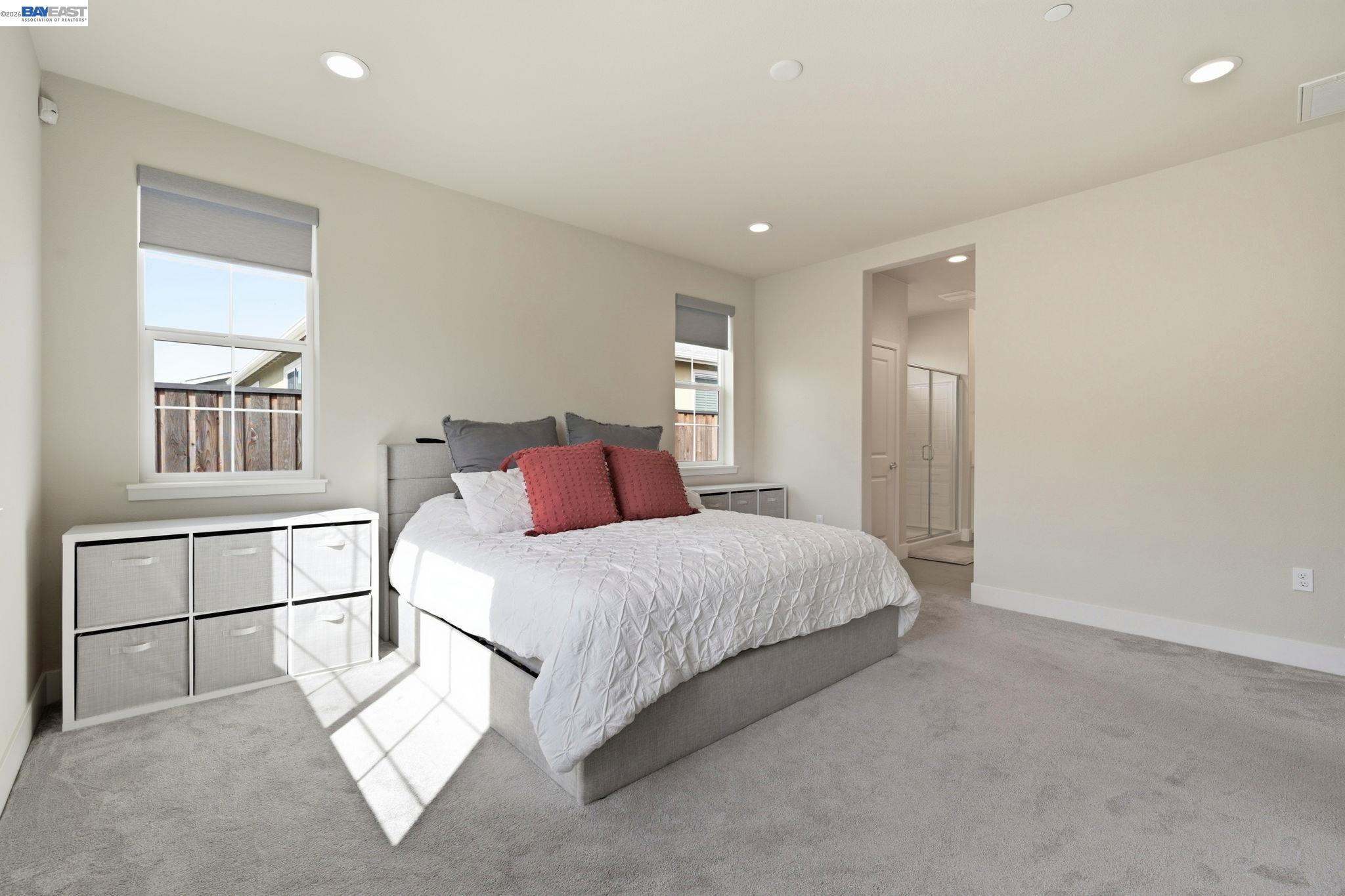 Detail Gallery Image 29 of 39 For 5444 Gray Pine Way, Antioch,  CA 94531 - 4 Beds | 3/1 Baths