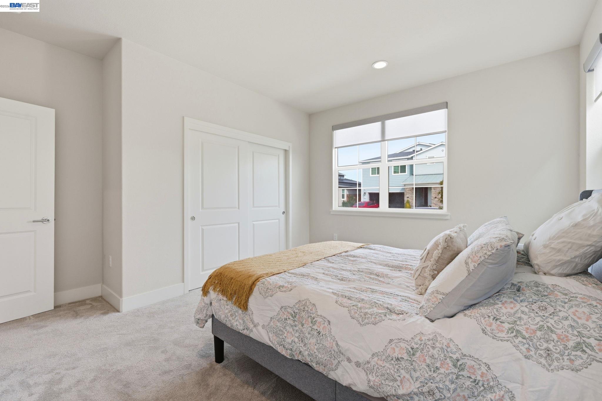 Detail Gallery Image 7 of 39 For 5444 Gray Pine Way, Antioch,  CA 94531 - 4 Beds | 3/1 Baths