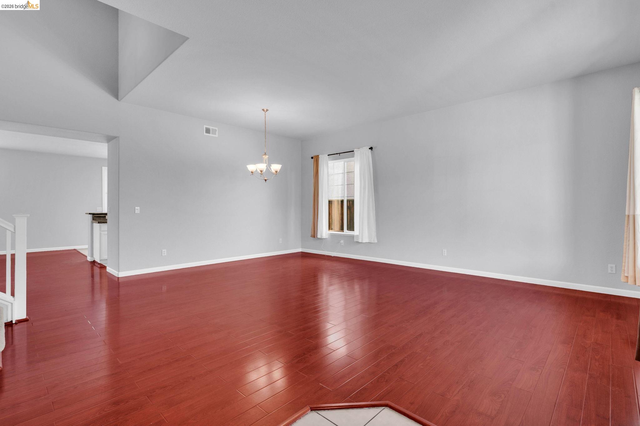 Detail Gallery Image 11 of 59 For 3582 Mallard Way, Antioch,  CA 94509-9999 - 5 Beds | 3 Baths