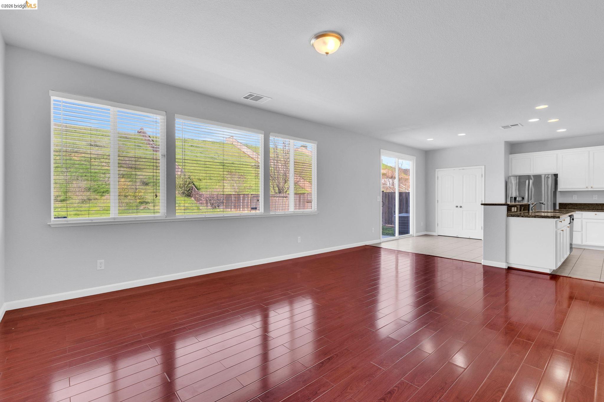 Detail Gallery Image 16 of 59 For 3582 Mallard Way, Antioch,  CA 94509-9999 - 5 Beds | 3 Baths