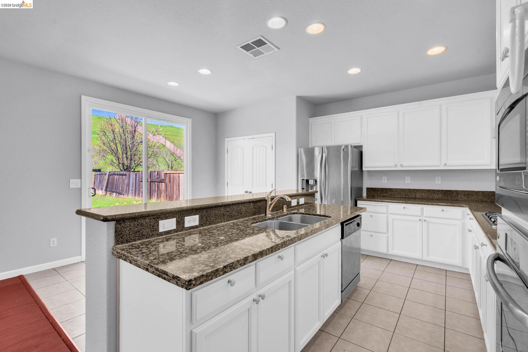 Detail Gallery Image 24 of 59 For 3582 Mallard Way, Antioch,  CA 94509-9999 - 5 Beds | 3 Baths