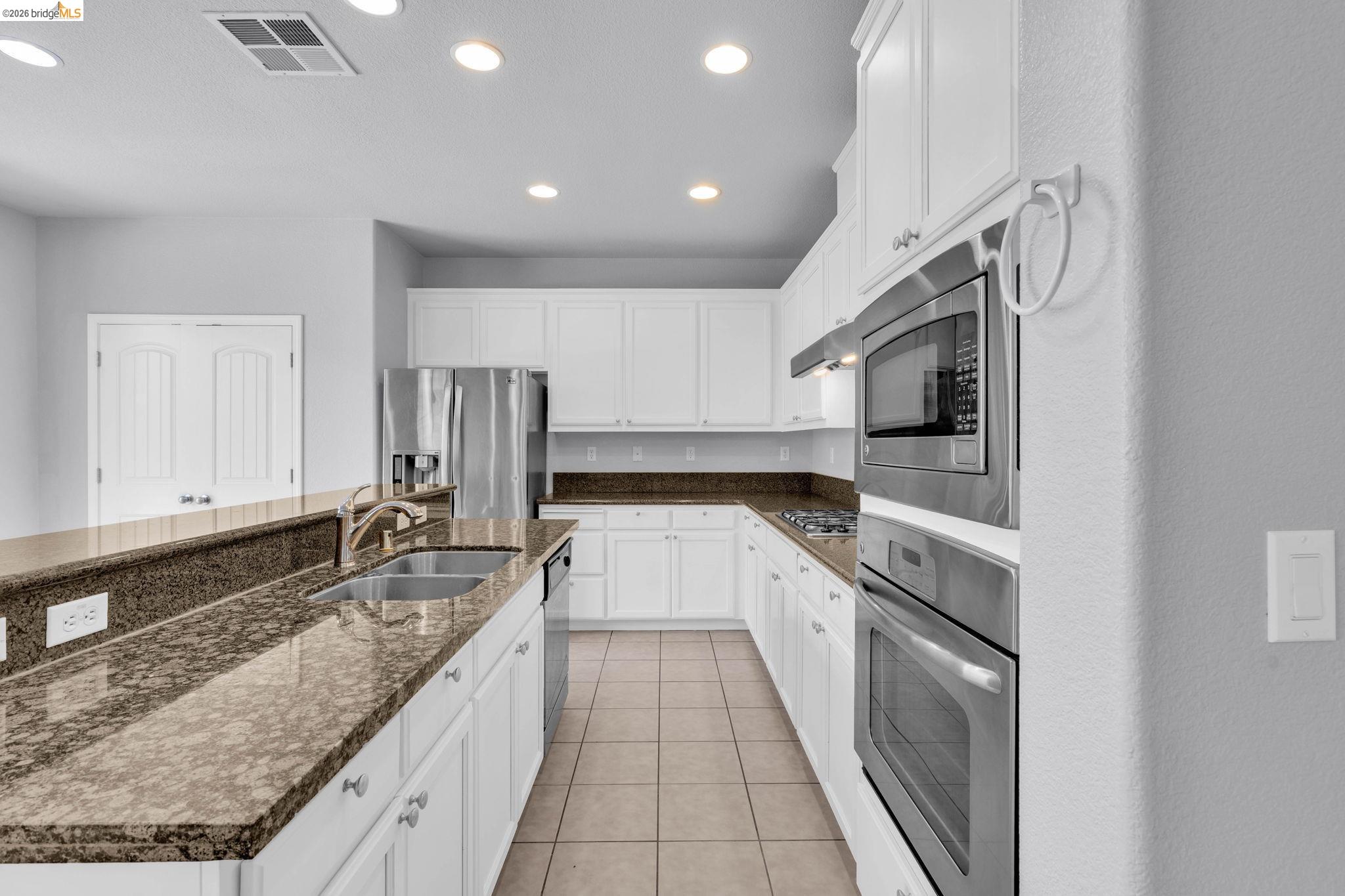 Detail Gallery Image 25 of 59 For 3582 Mallard Way, Antioch,  CA 94509-9999 - 5 Beds | 3 Baths