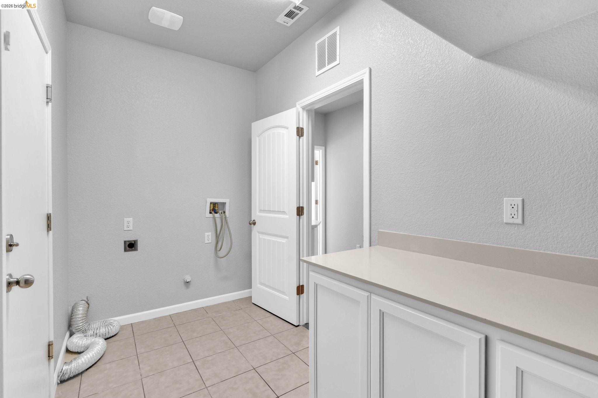 Detail Gallery Image 28 of 59 For 3582 Mallard Way, Antioch,  CA 94509-9999 - 5 Beds | 3 Baths