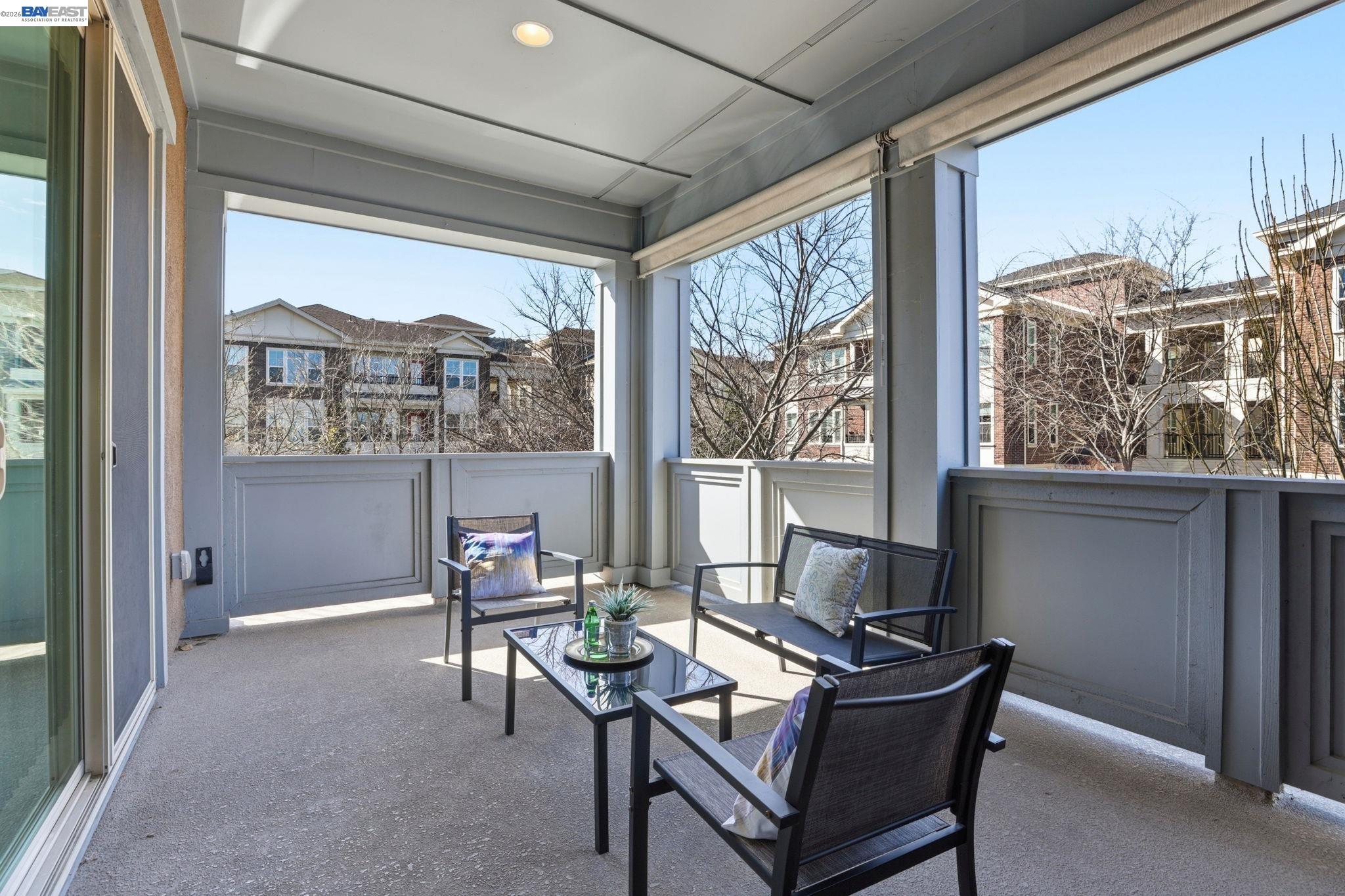 Detail Gallery Image 13 of 56 For 1380 Brookline Loop, Pleasanton,  CA 94566 - 3 Beds | 2/2 Baths