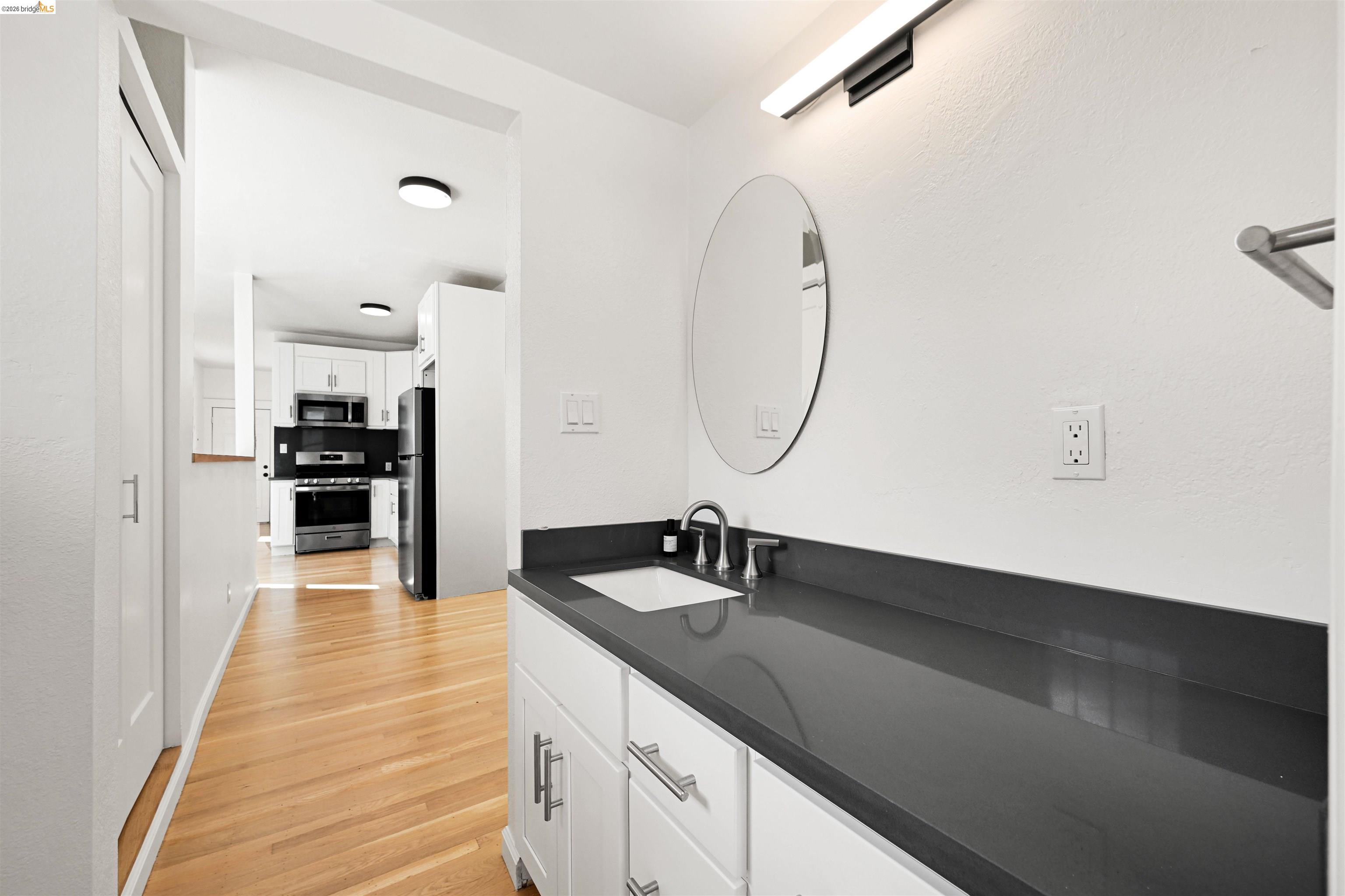 Detail Gallery Image 13 of 22 For 814 46th St, Oakland,  CA 94608 - – Beds | – Baths