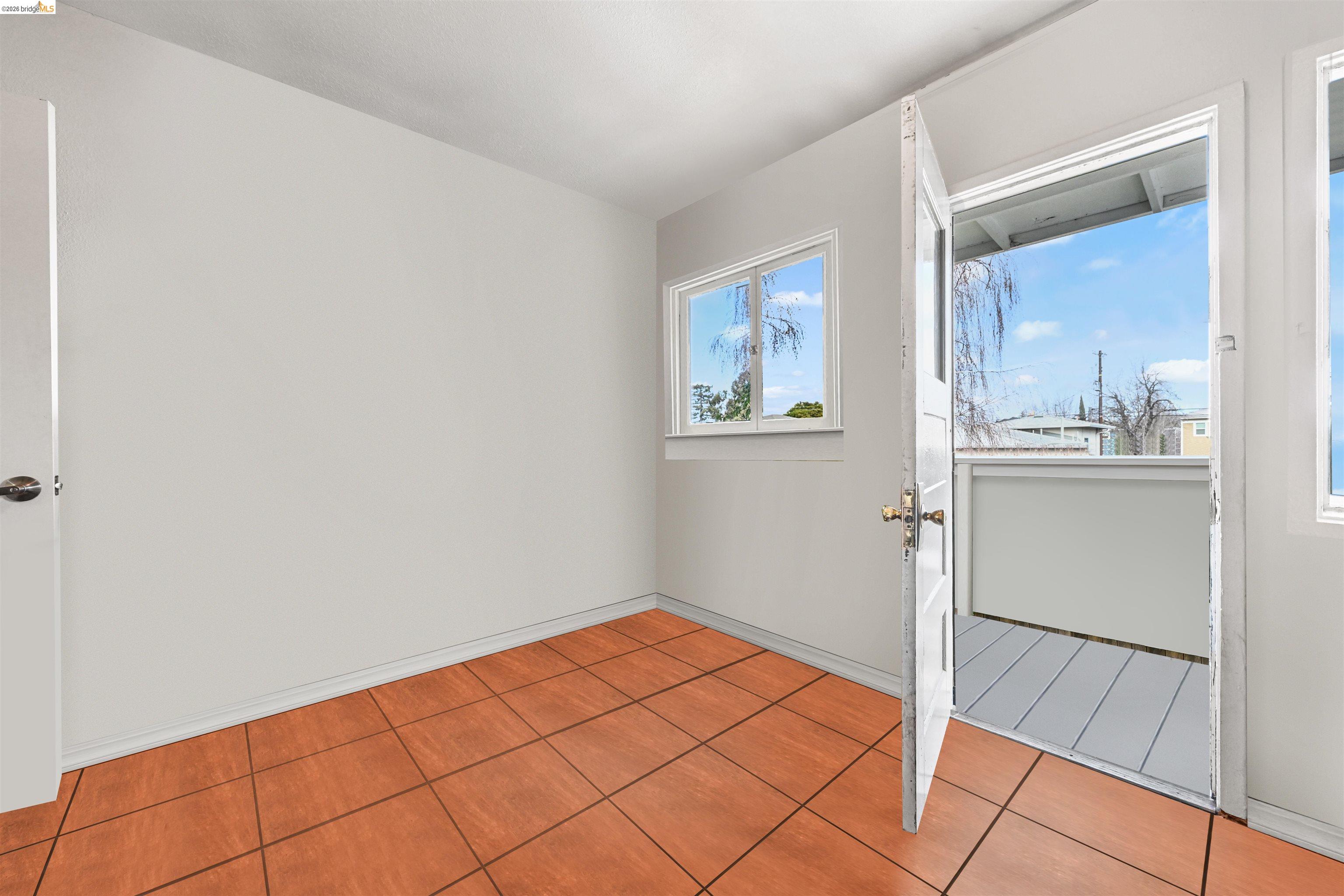 Detail Gallery Image 7 of 22 For 814 46th St, Oakland,  CA 94608 - – Beds | – Baths