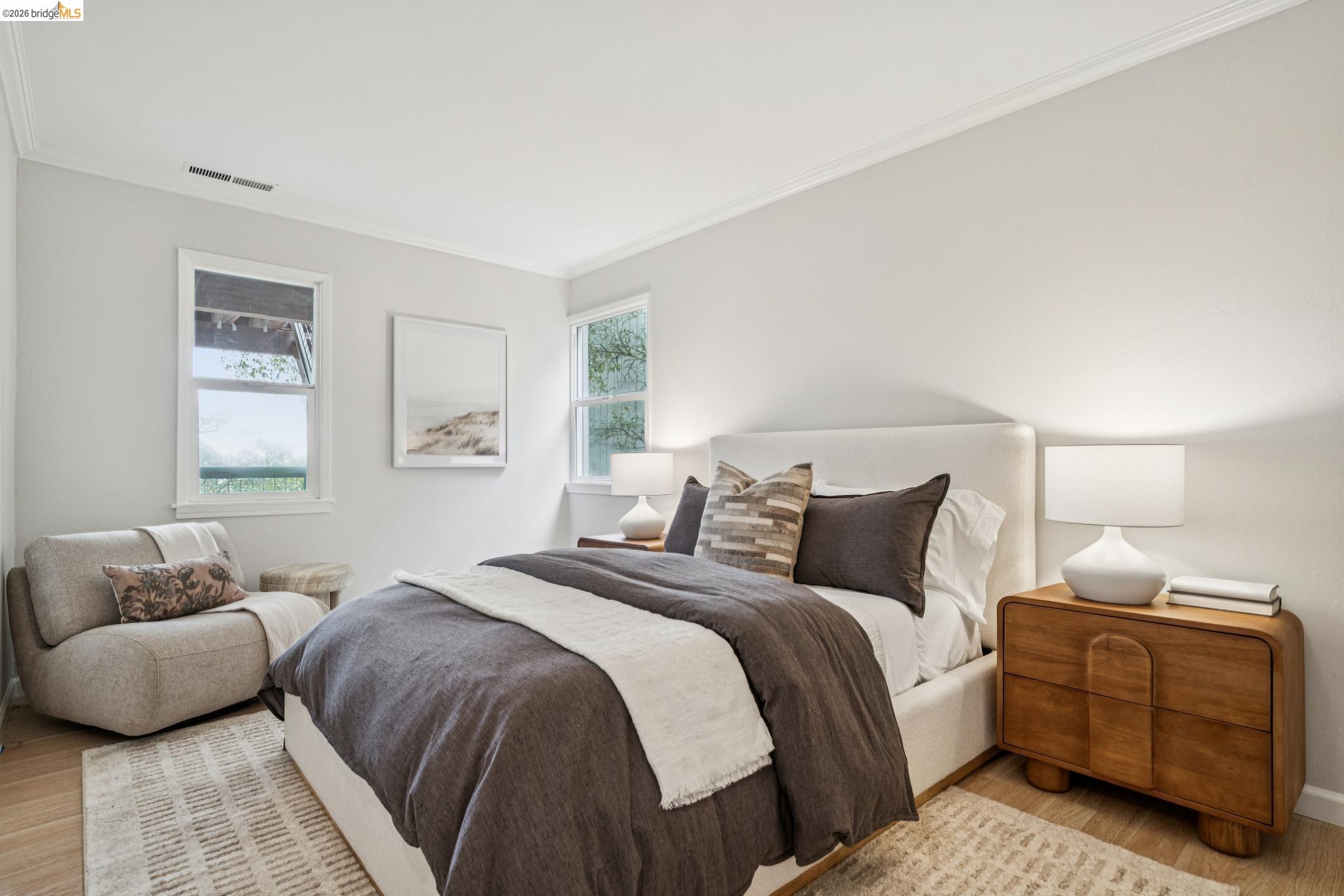 Detail Gallery Image 35 of 60 For 1925 Manzanita Dr, Oakland,  CA 94611 - 3 Beds | 2/1 Baths