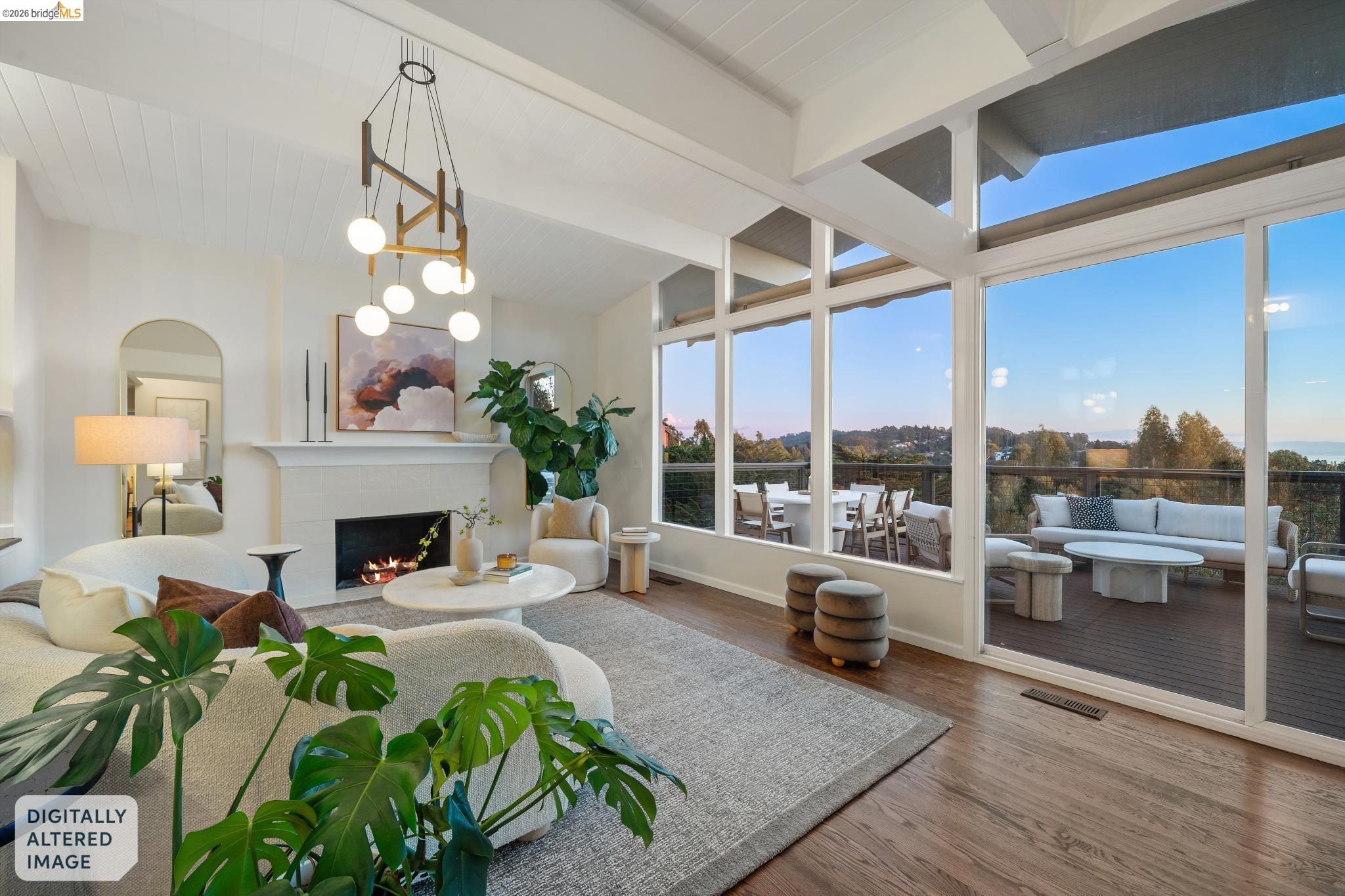 Detail Gallery Image 47 of 60 For 1925 Manzanita Dr, Oakland,  CA 94611 - 3 Beds | 2/1 Baths