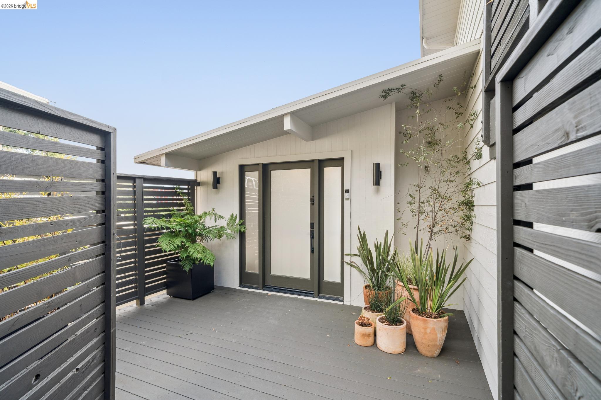 Detail Gallery Image 56 of 60 For 1925 Manzanita Dr, Oakland,  CA 94611 - 3 Beds | 2/1 Baths