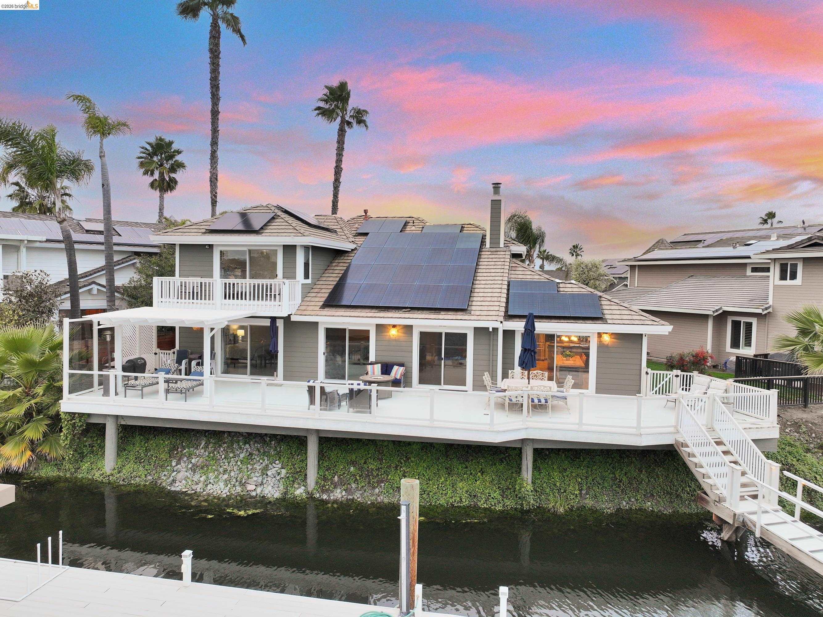 Detail Gallery Image 3 of 57 For 5761 Salmon Ct, Discovery Bay,  CA 94505 - 4 Beds | 2/1 Baths