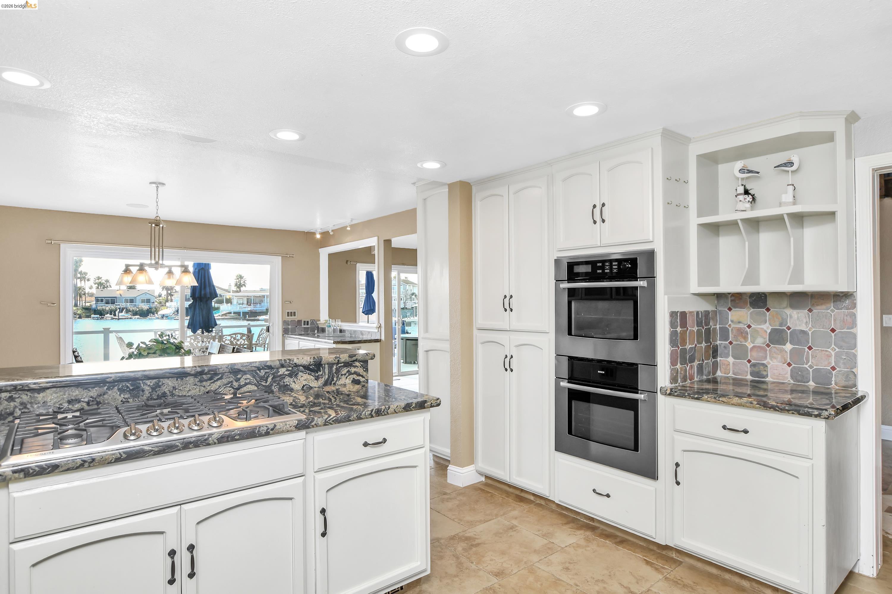 Detail Gallery Image 21 of 57 For 5761 Salmon Ct, Discovery Bay,  CA 94505 - 4 Beds | 2/1 Baths