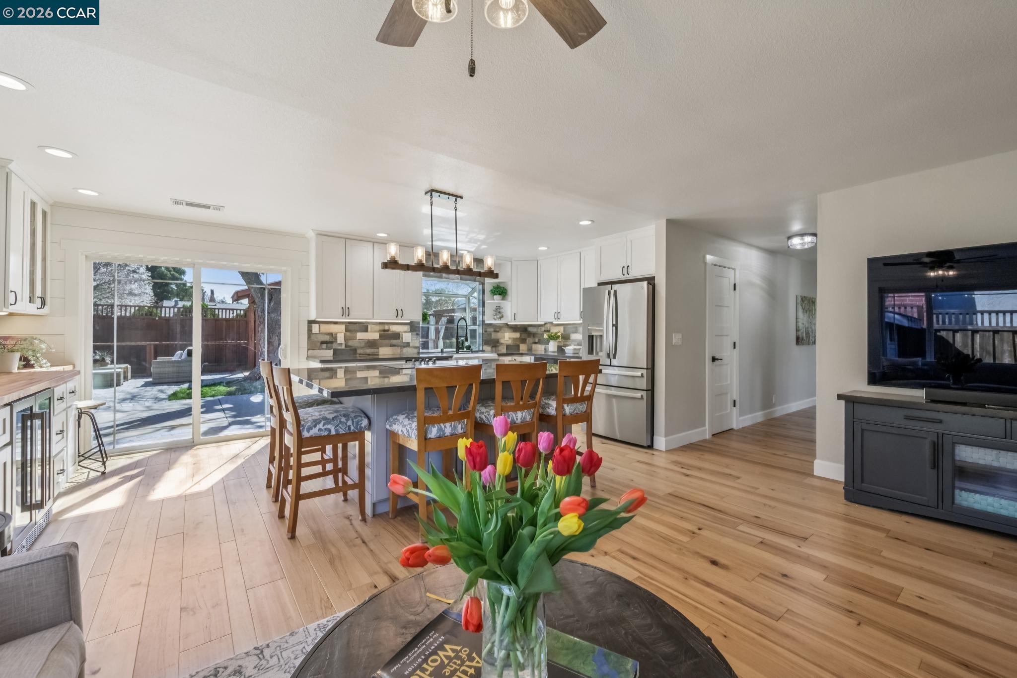 Detail Gallery Image 15 of 54 For 6172 Everglades Ct, Pleasanton,  CA 94588 - 4 Beds | 2 Baths