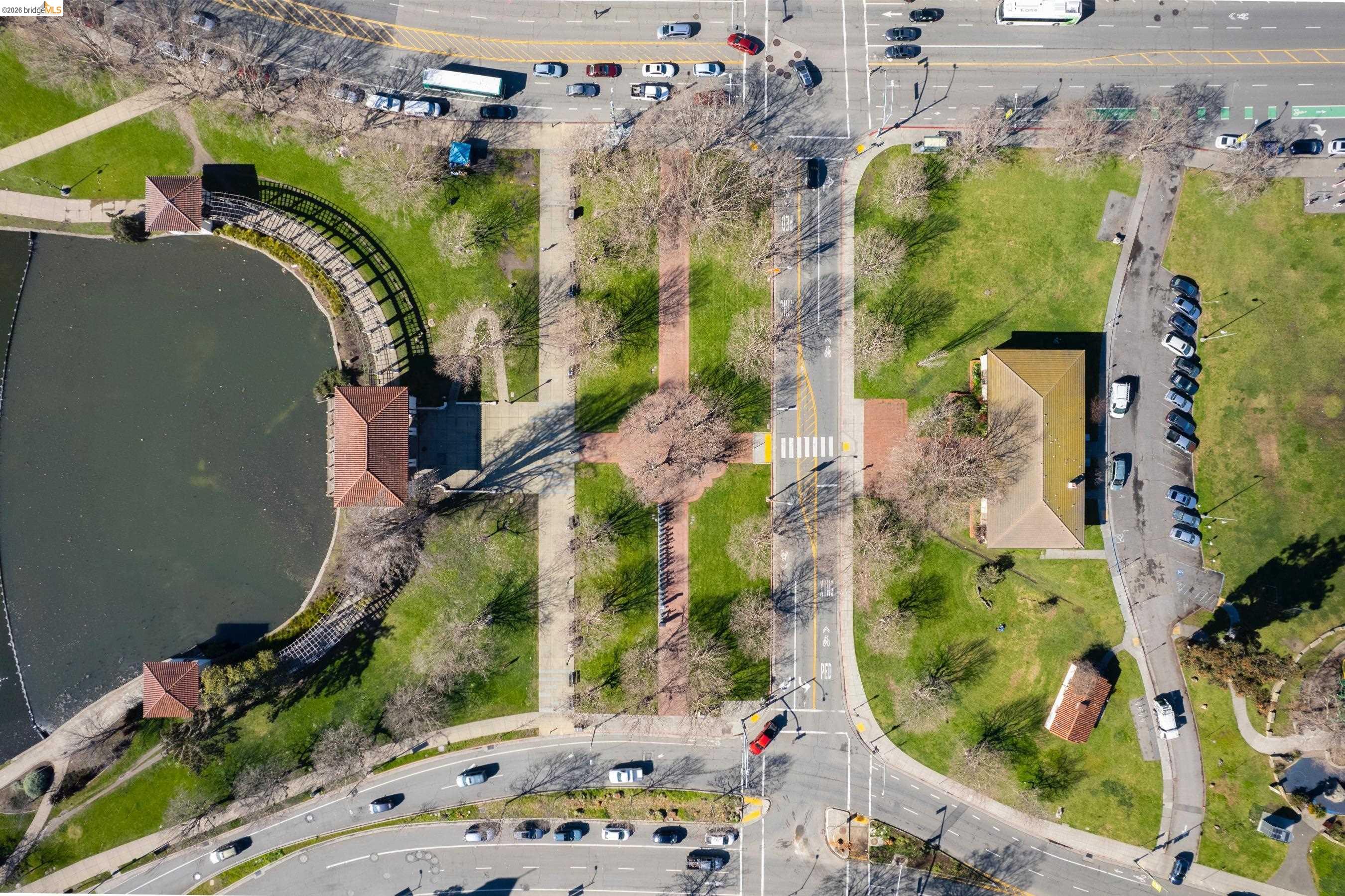 Detail Gallery Image 8 of 22 For 429 Euclid Ave, Oakland,  CA 94610 - – Beds | – Baths