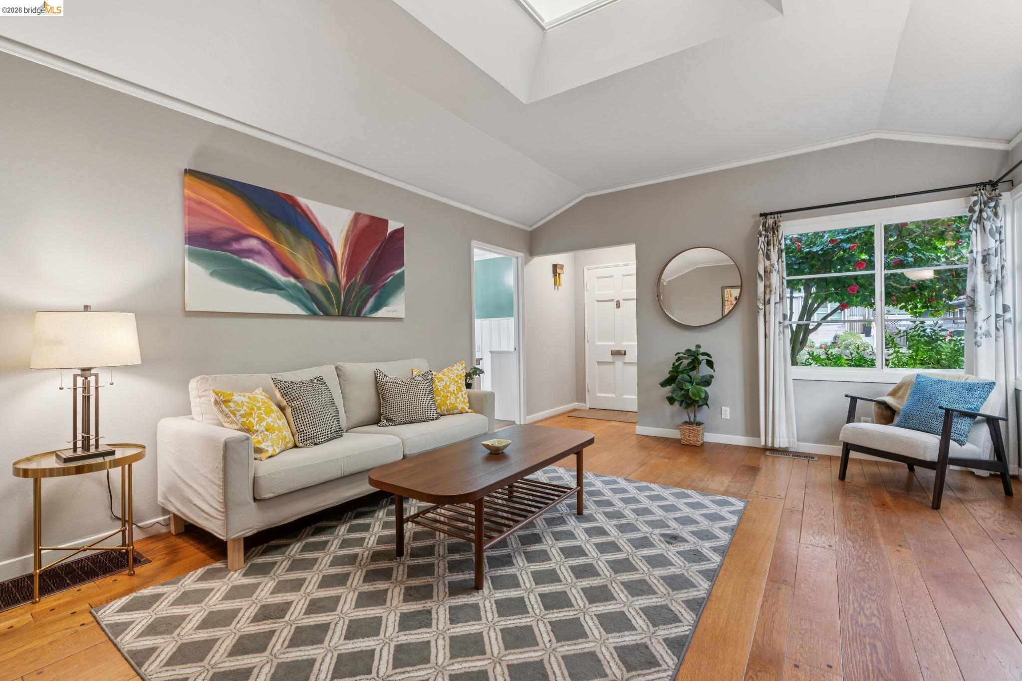 Detail Gallery Image 11 of 40 For 4651 Fair Ave, Oakland,  CA 94619 - 3 Beds | 2 Baths