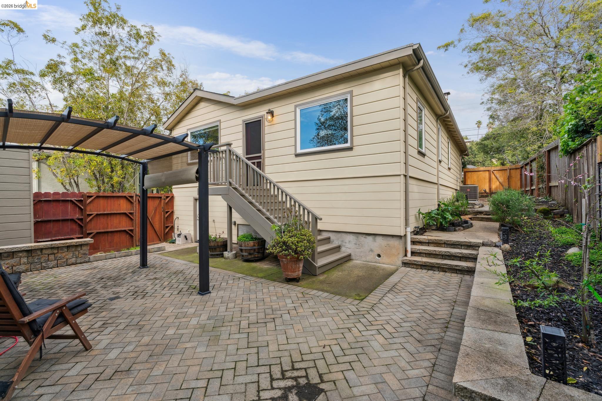 Detail Gallery Image 32 of 40 For 4651 Fair Ave, Oakland,  CA 94619 - 3 Beds | 2 Baths