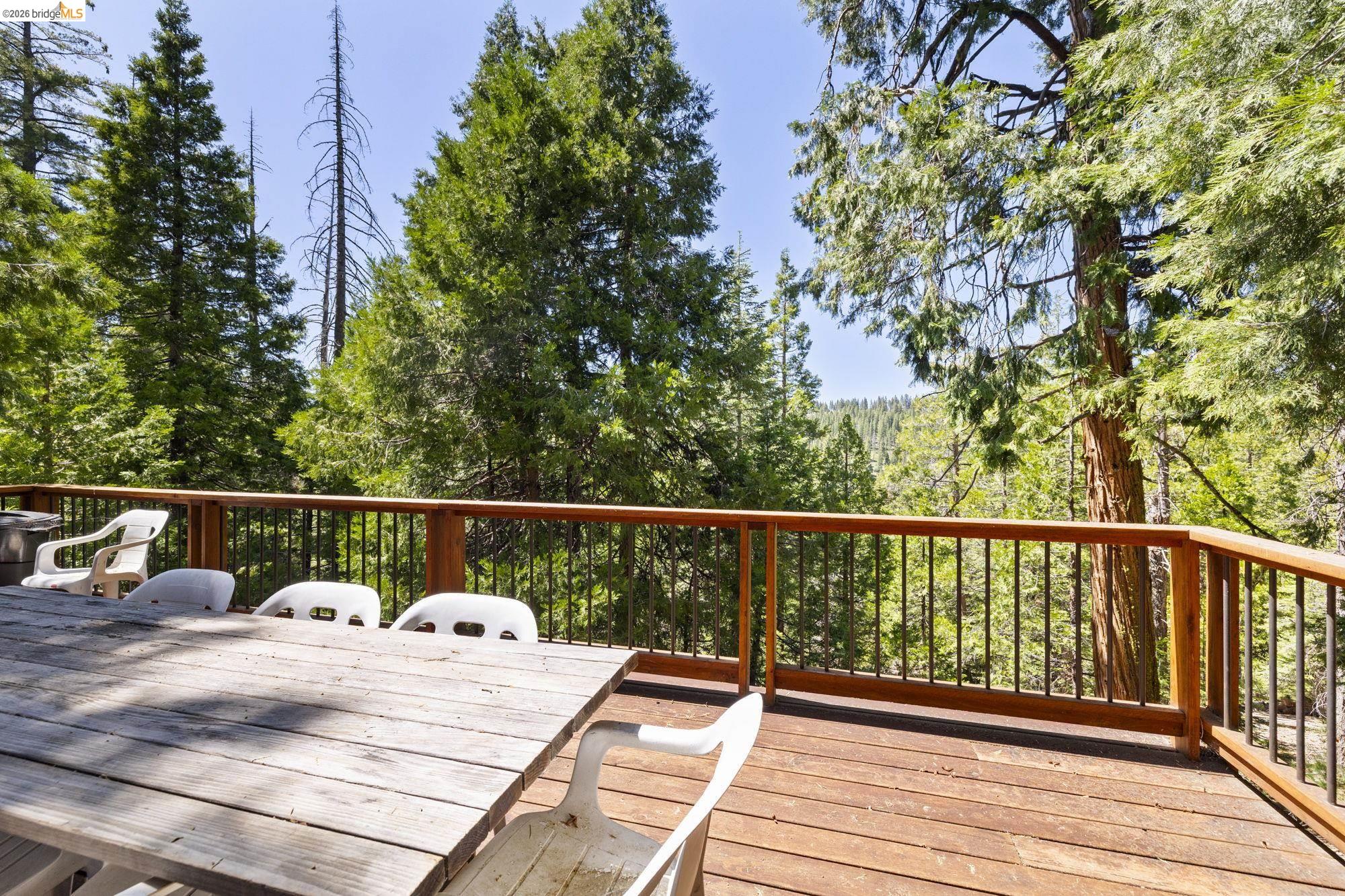 Detail Gallery Image 11 of 29 For 27086 Summerhill Drive, Strawberry,  CA 95375 - 3 Beds | 2/1 Baths