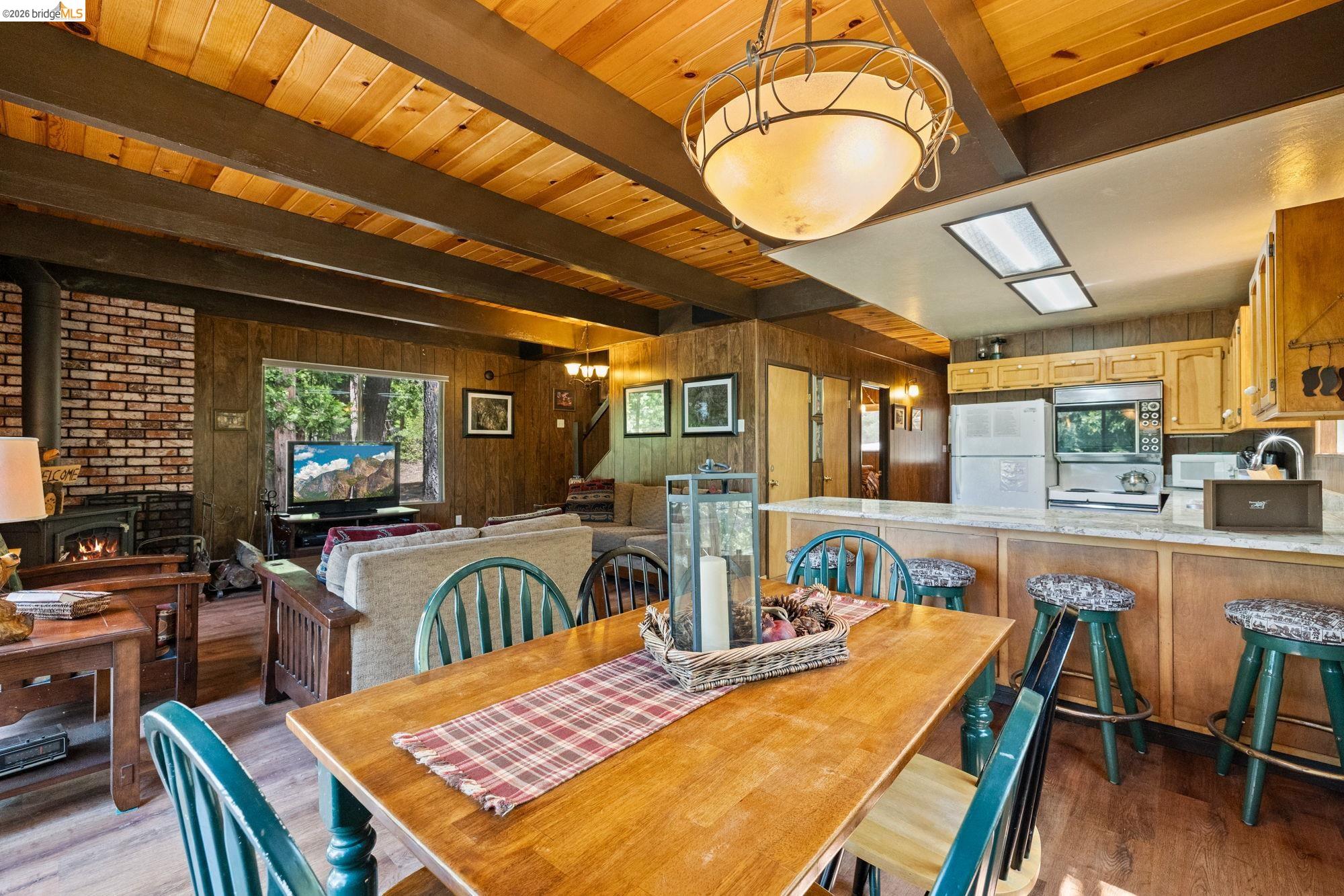 Detail Gallery Image 12 of 29 For 27086 Summerhill Drive, Strawberry,  CA 95375 - 3 Beds | 2/1 Baths